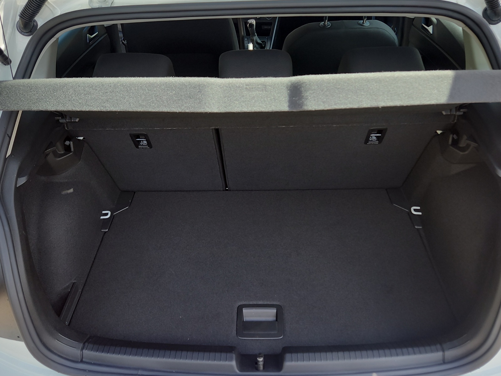 VW Polo 1.0 TSI Basis-image-14