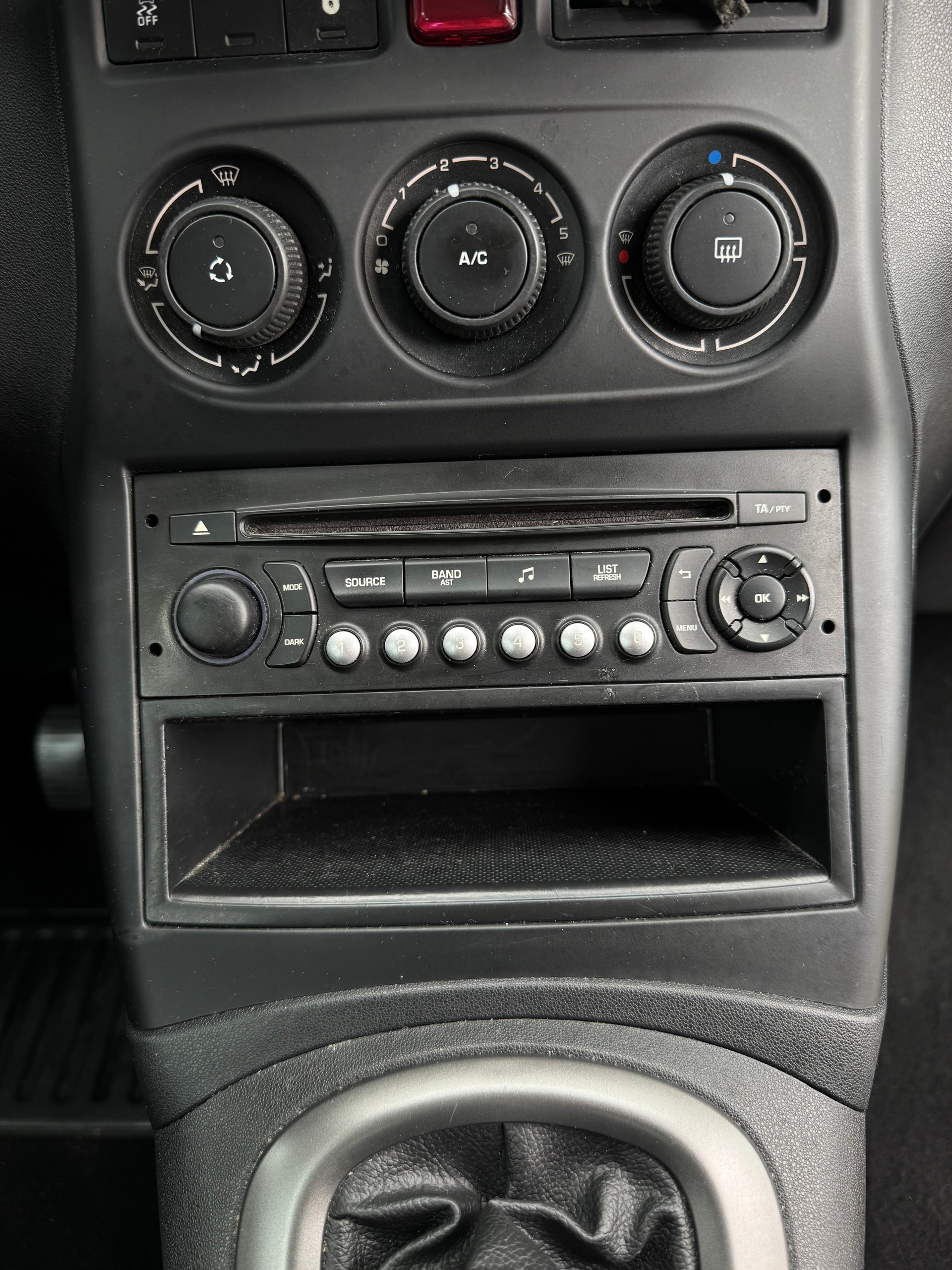 CITROEN C3 Picasso 1.4i 16V Séduction-image-13