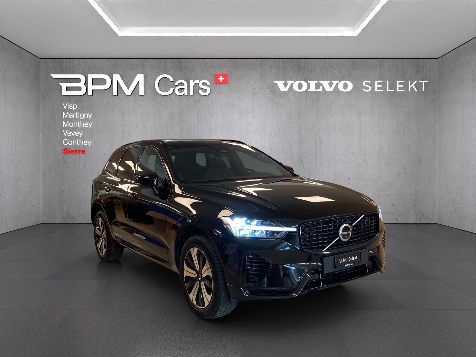 VOLVO XC60 T8 eAWD PluginHybrid Plus Dark Geartronic-image-4
