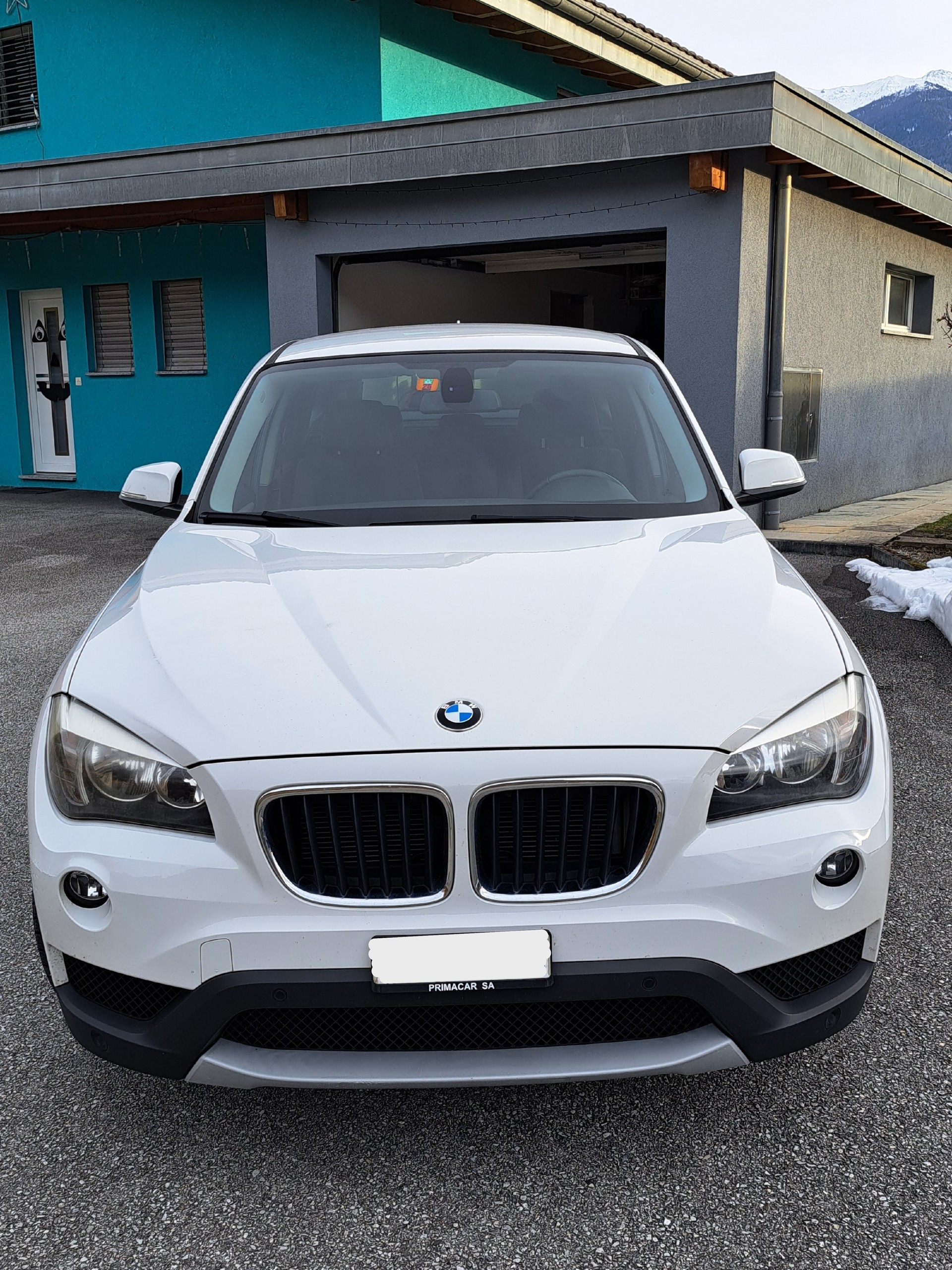 BMW 18d xDrive-image-2