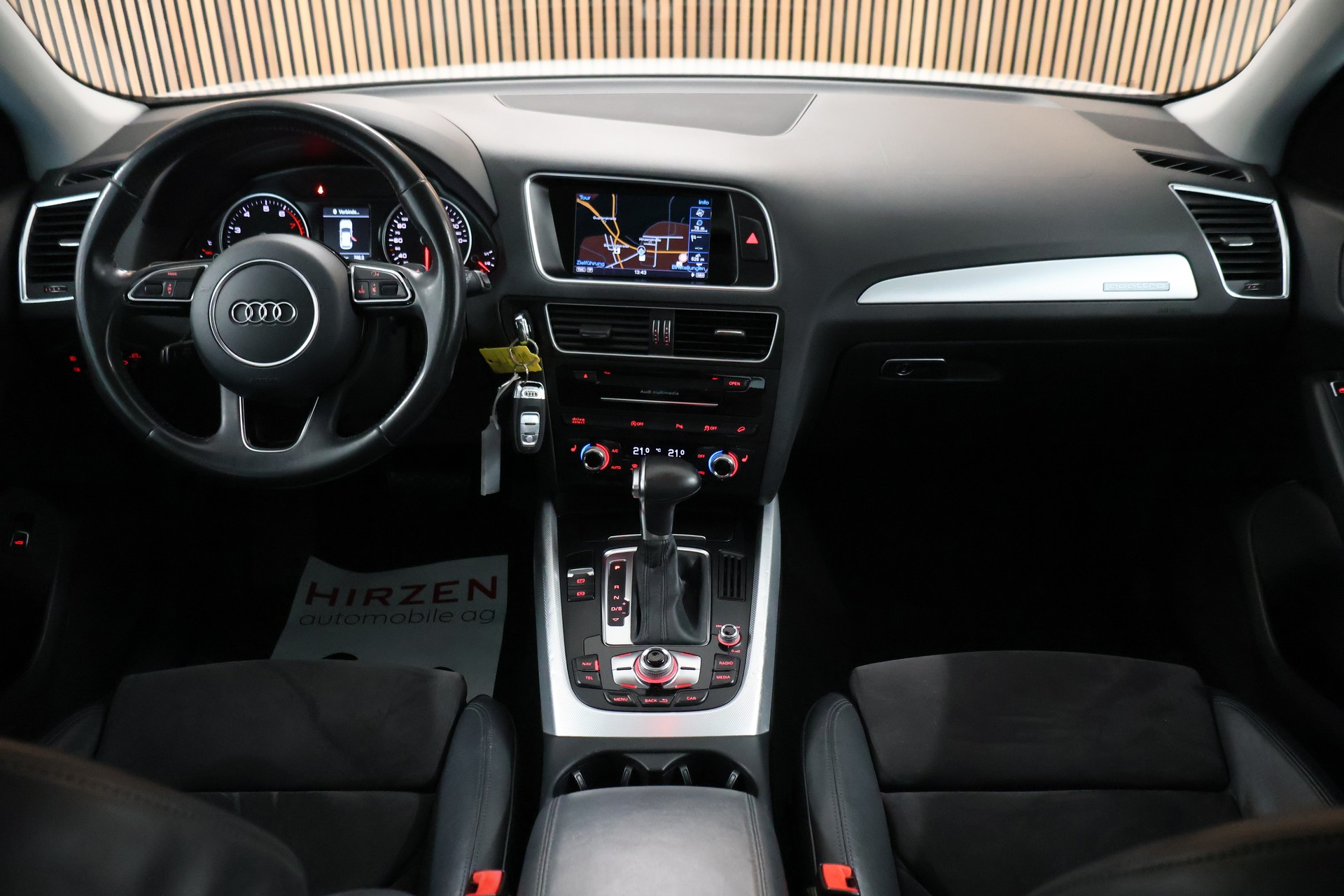 AUDI Q5 2.0 TFSI quattro S line tiptronic-image-14