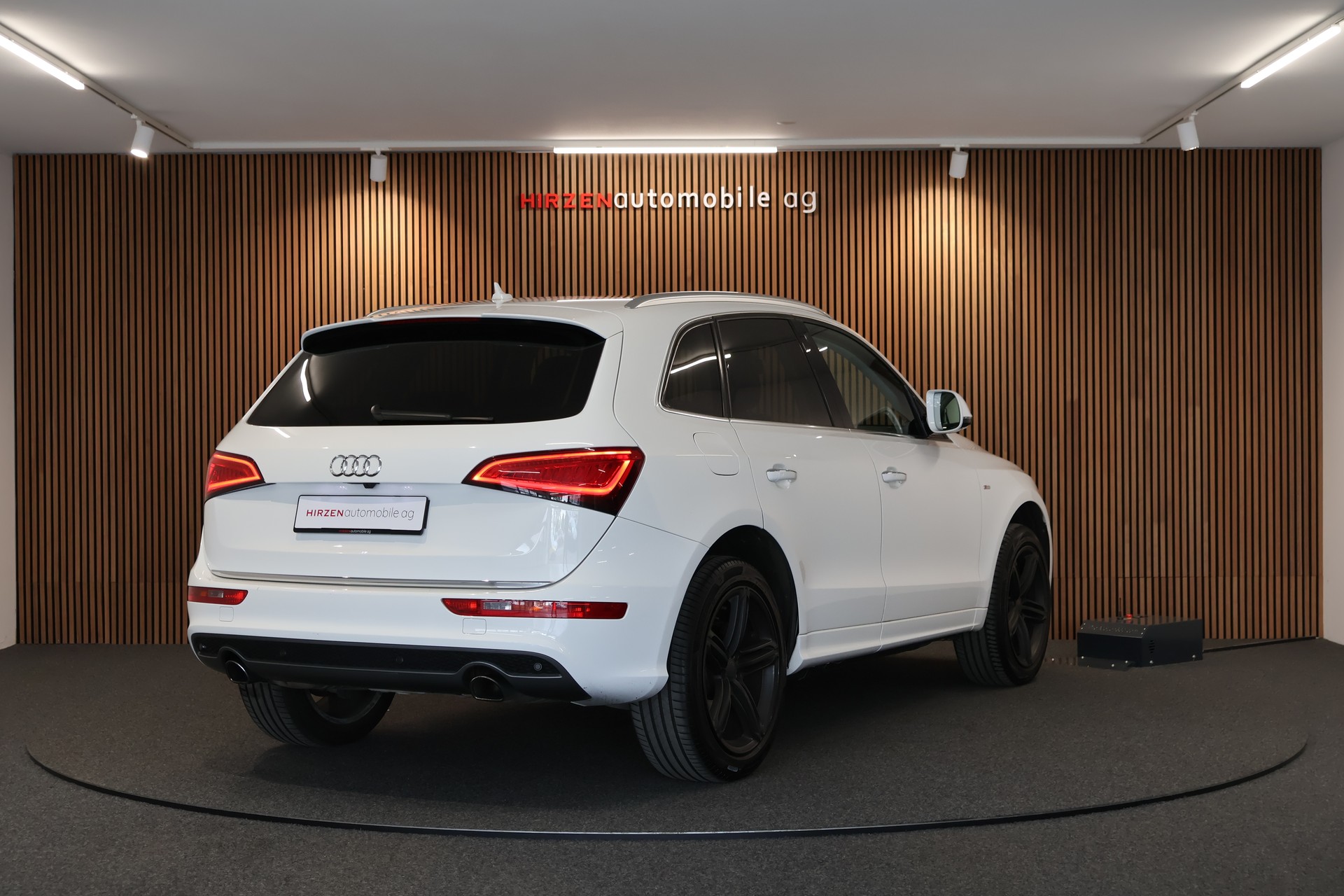 AUDI Q5 2.0 TFSI quattro S line tiptronic-image-4