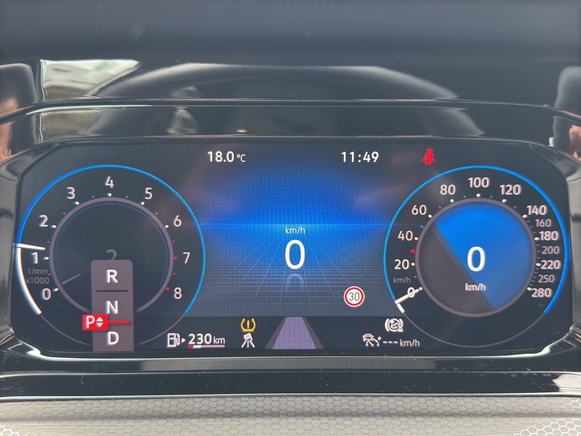 VW Golf 2.0 TSI GTI DSG Black-image-10