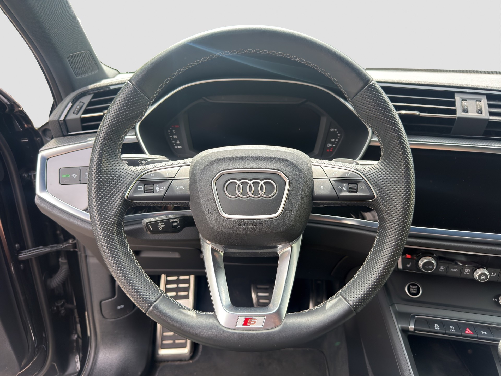 AUDI Q3 35 TFSI advanced Attraction S-tronic-image-11