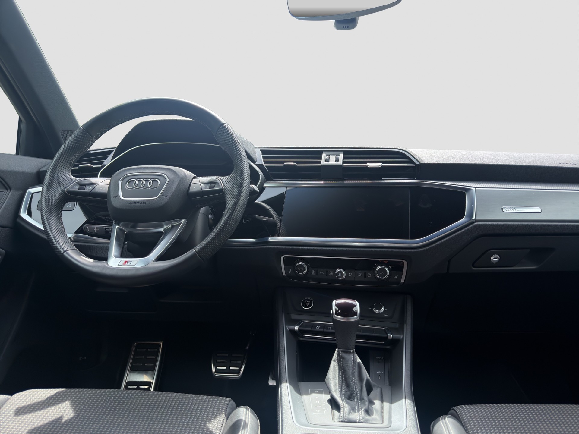 AUDI Q3 35 TFSI advanced Attraction S-tronic-image-8