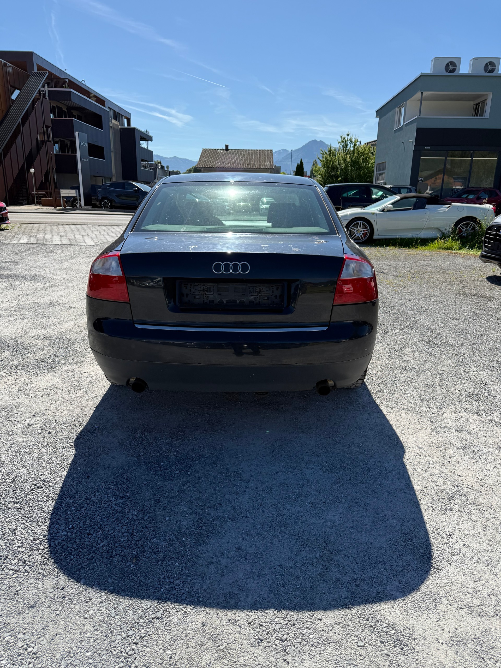 AUDI A4 3.0 V6 quattro-image-10