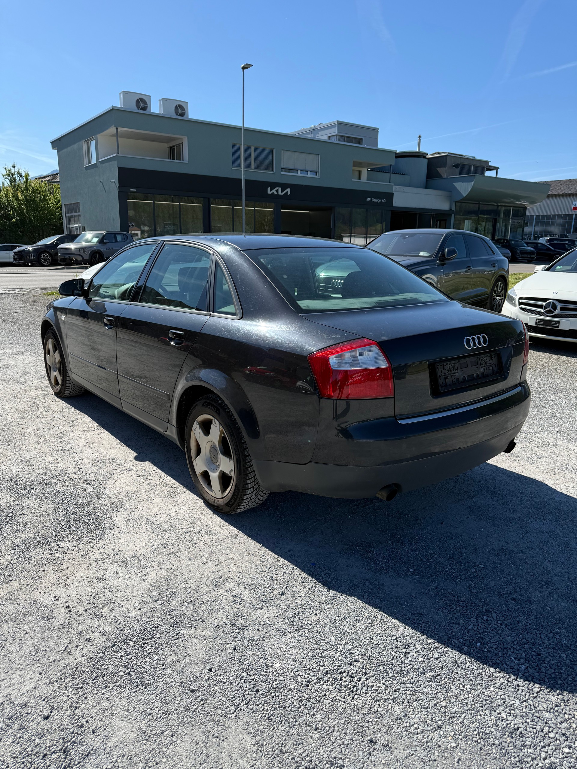 AUDI A4 3.0 V6 quattro-image-3