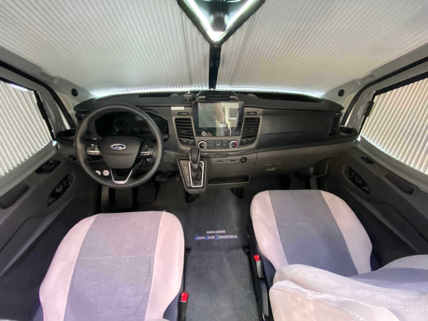 CHALLENGER Graphite 260 Premium, Ford Transit 2.0TDCi 170PS Automat-image-14