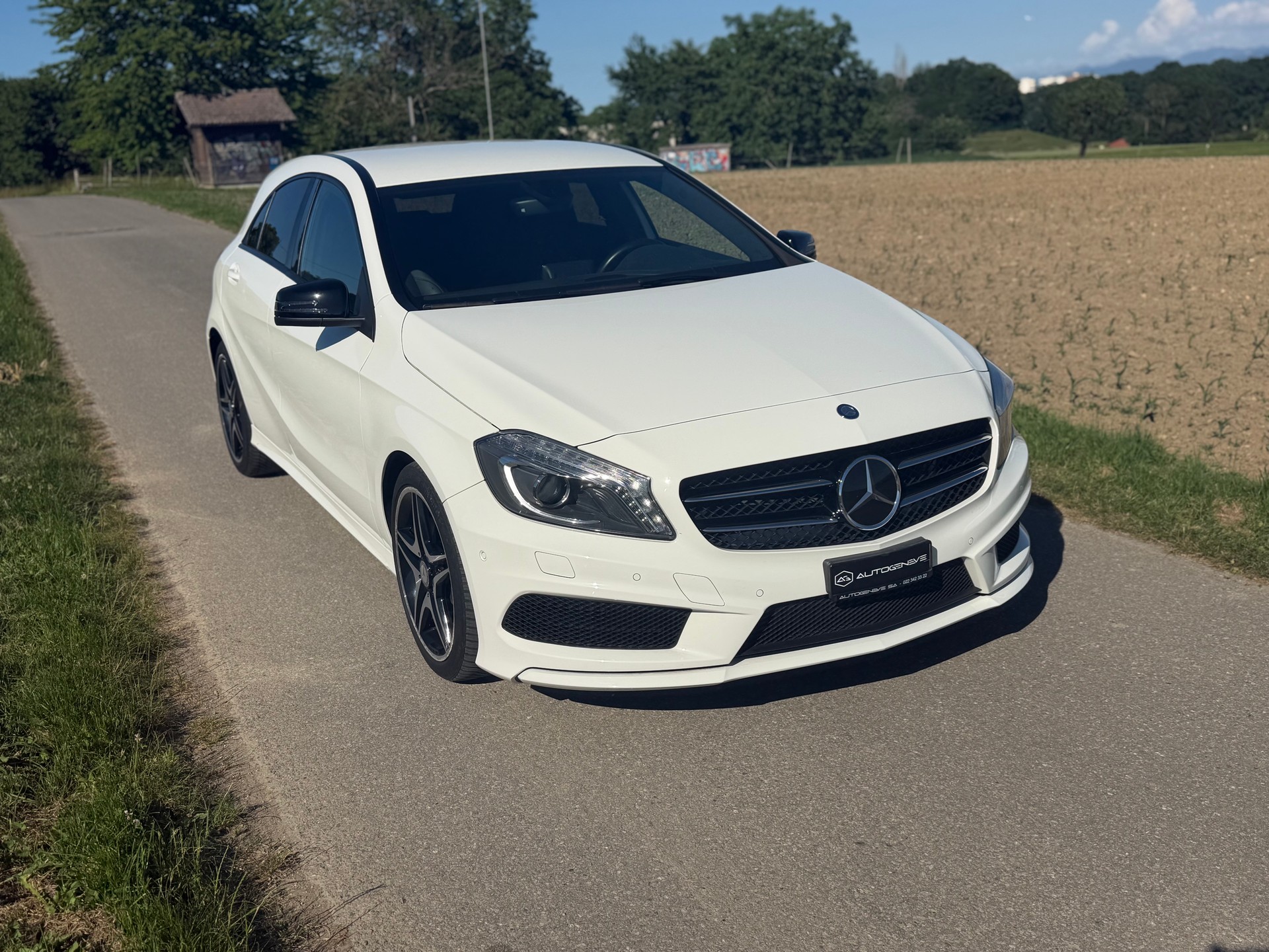 MERCEDES-BENZ A 180 AMG Line 7G-DCT-image-6