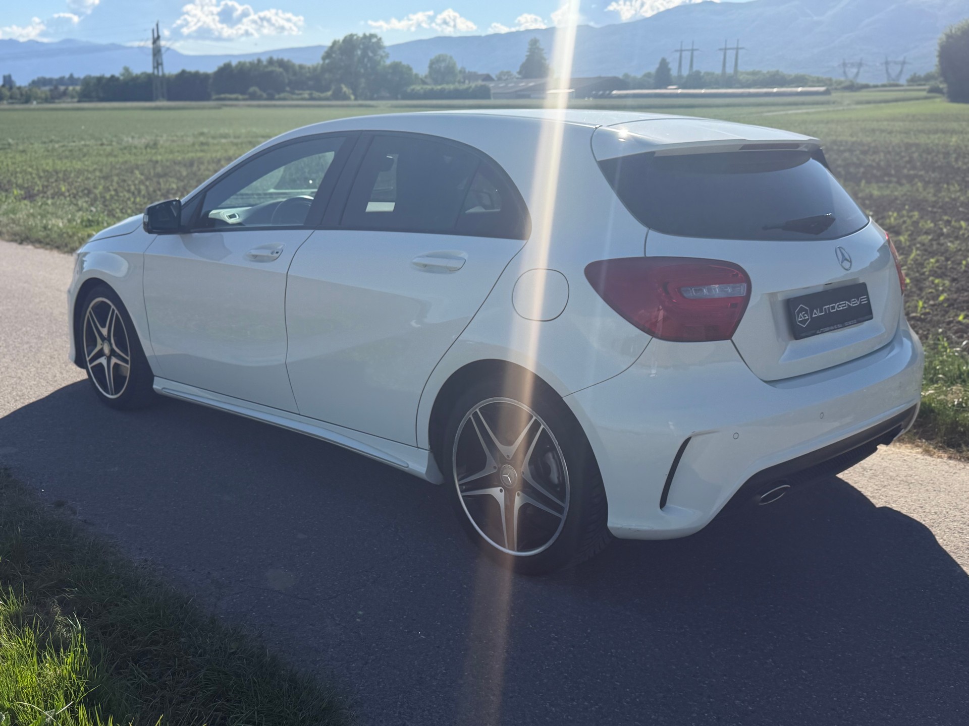 MERCEDES-BENZ A 180 AMG Line 7G-DCT-image-10