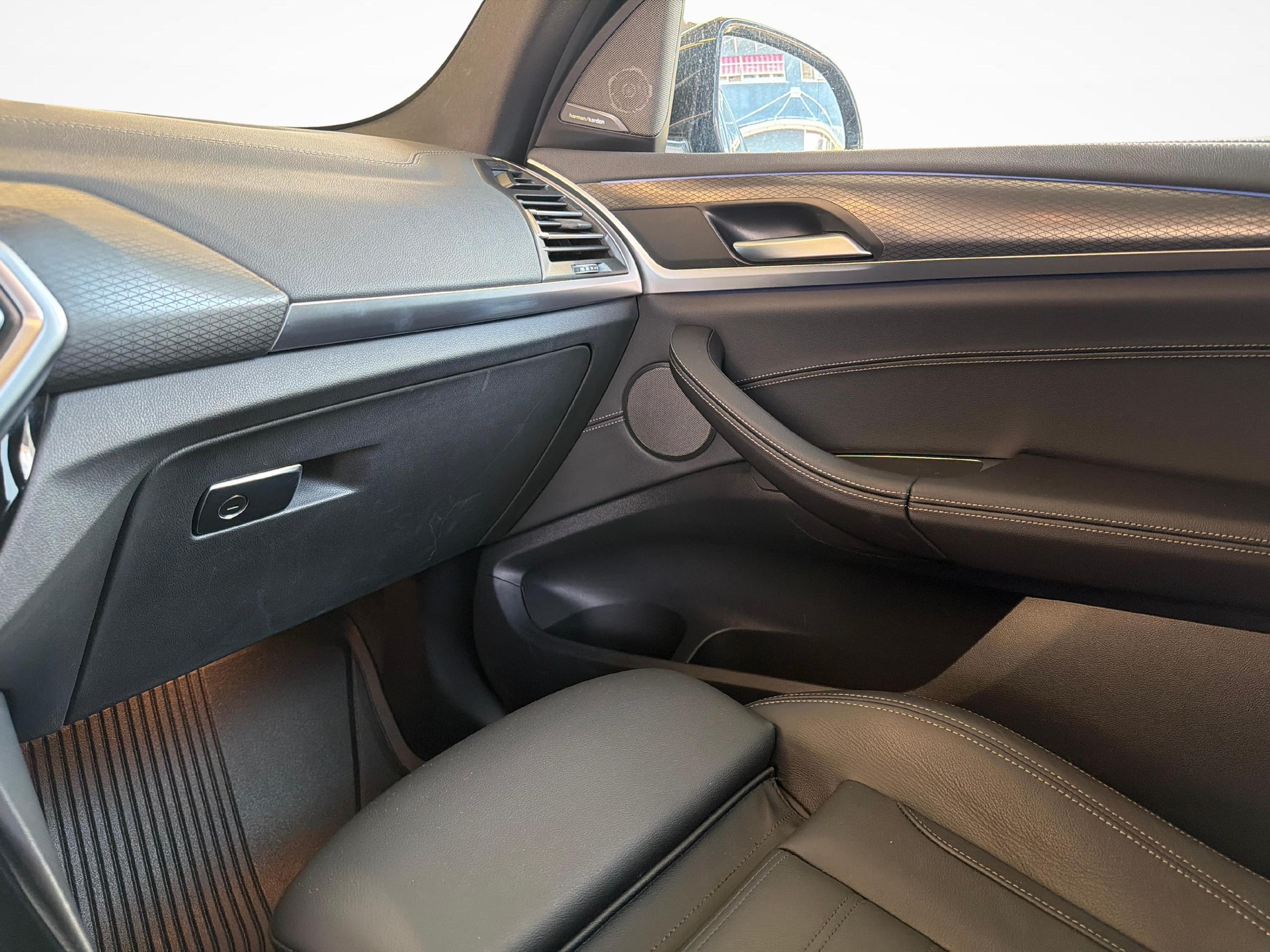 BMW X3 30e xDrive SAG-image-16