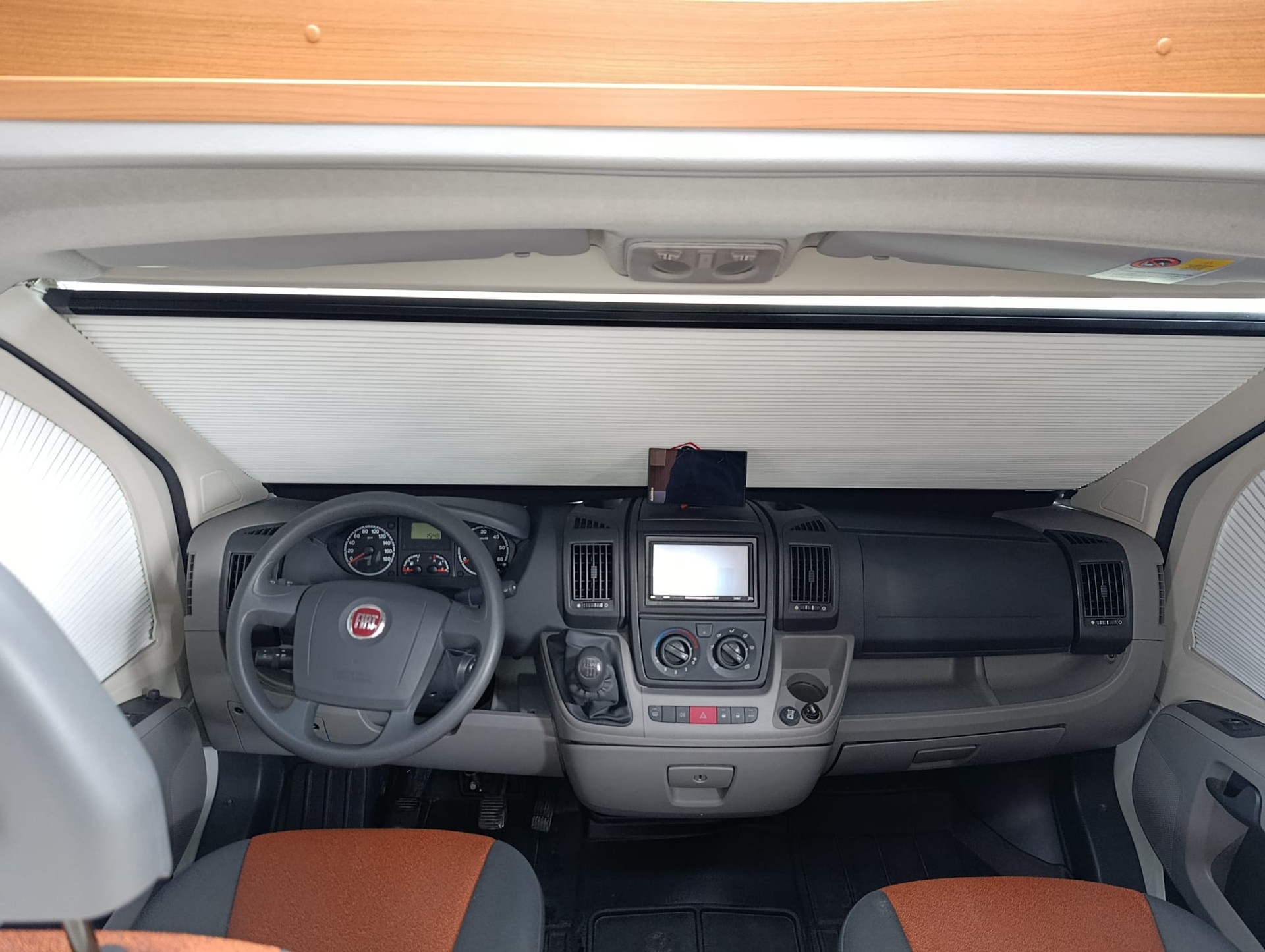 CARADO T 337*** Der Carado ist das perfekte Traum-Fahrzeug für Paare oder Familie***Multimedia *Rückfahrkamera *Navigation *-image-18
