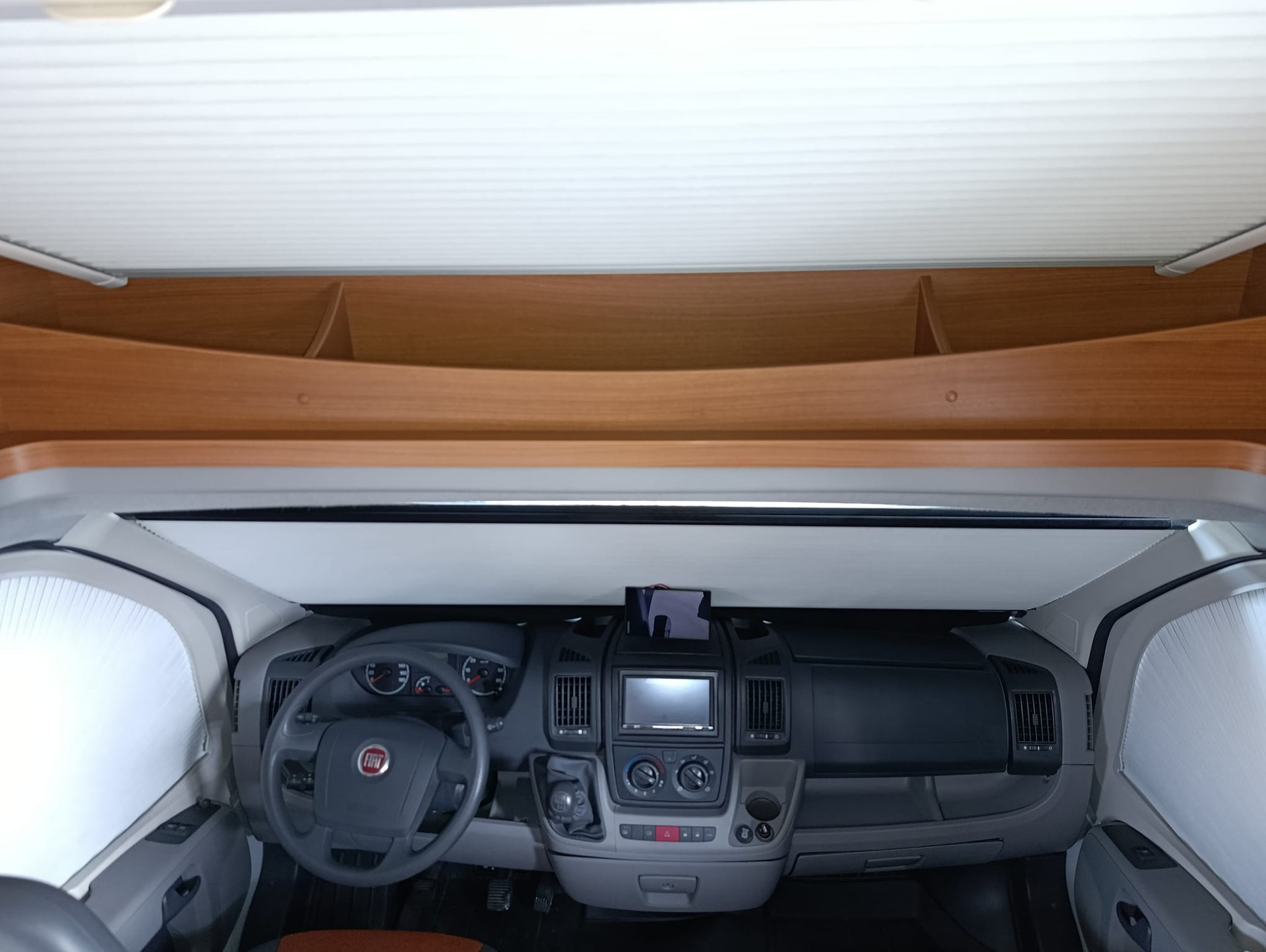 CARADO T 337*** Der Carado ist das perfekte Traum-Fahrzeug für Paare oder Familie***Multimedia *Rückfahrkamera *Navigation *-image-17