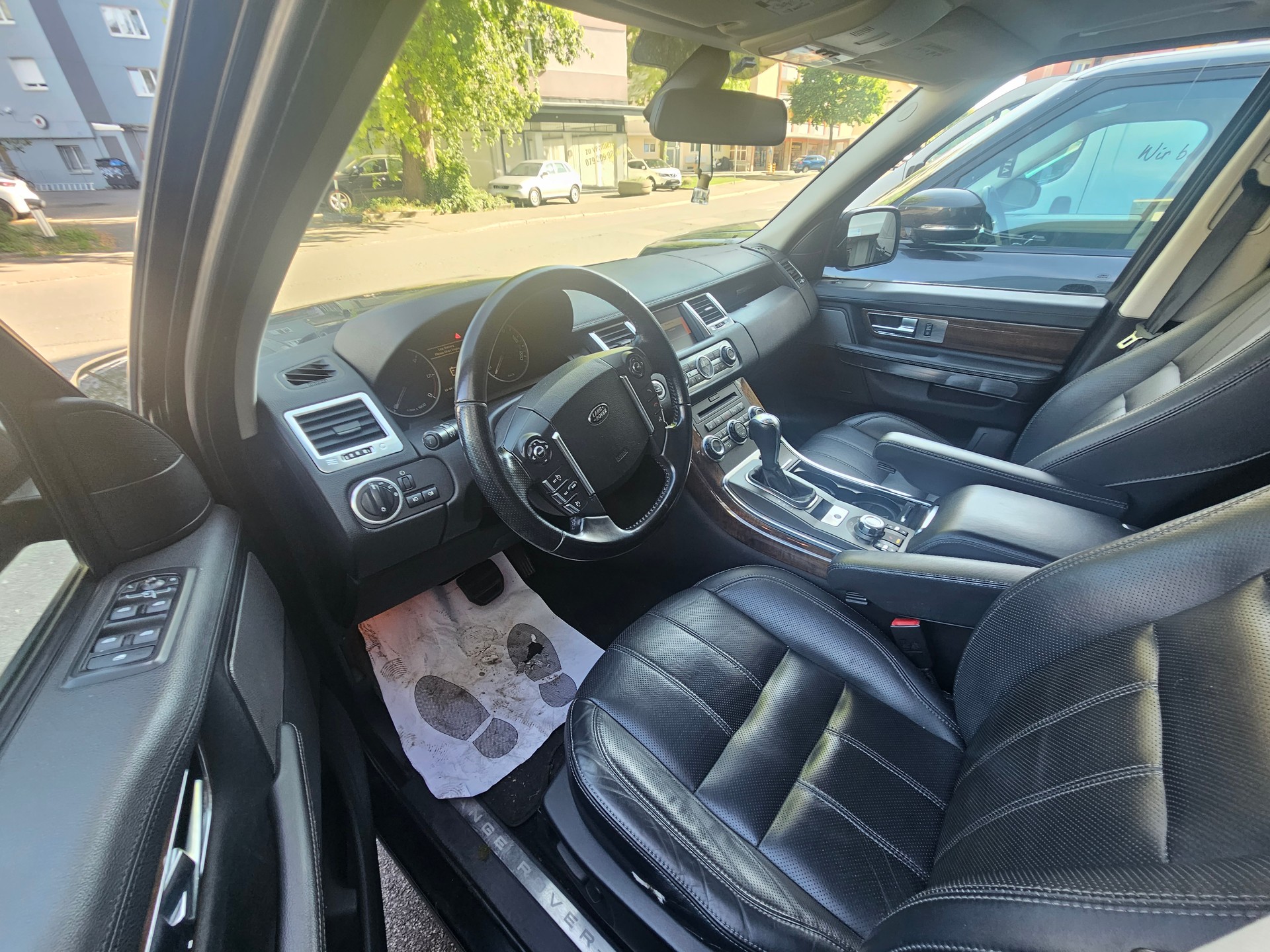 LAND ROVER Range Rover Sport 3.0 TDV6 HSE Automatic-image-5