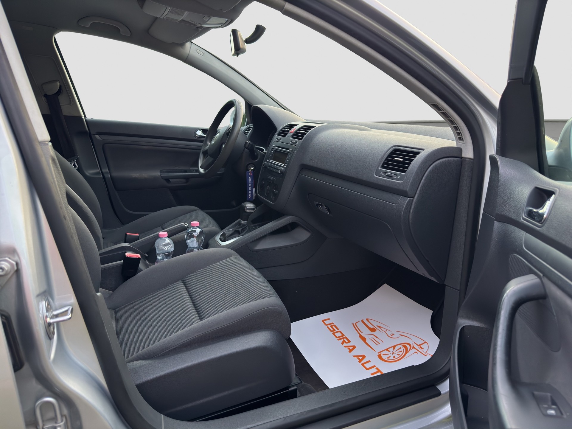 VW GOLF-image-10