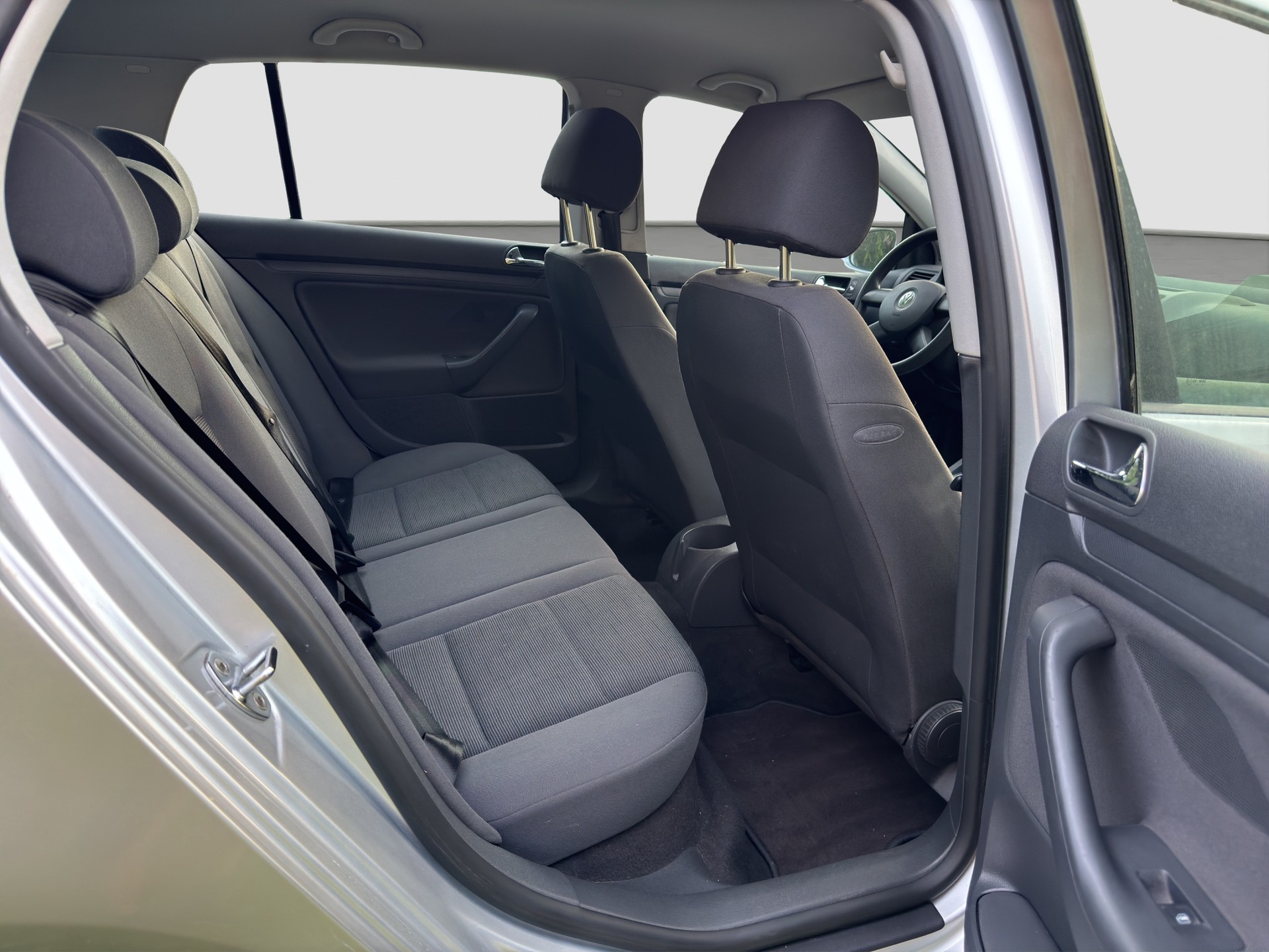 VW GOLF-image-8