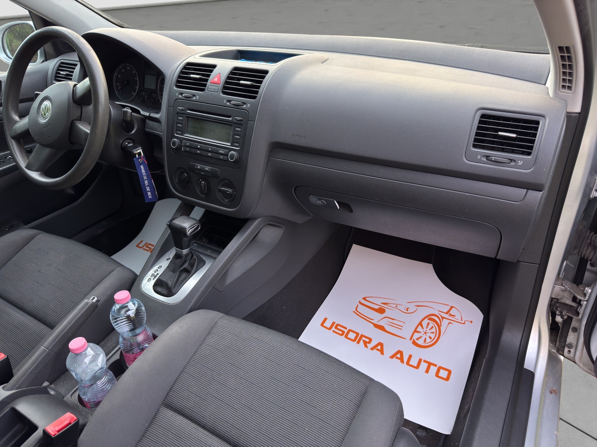 VW GOLF-image-12