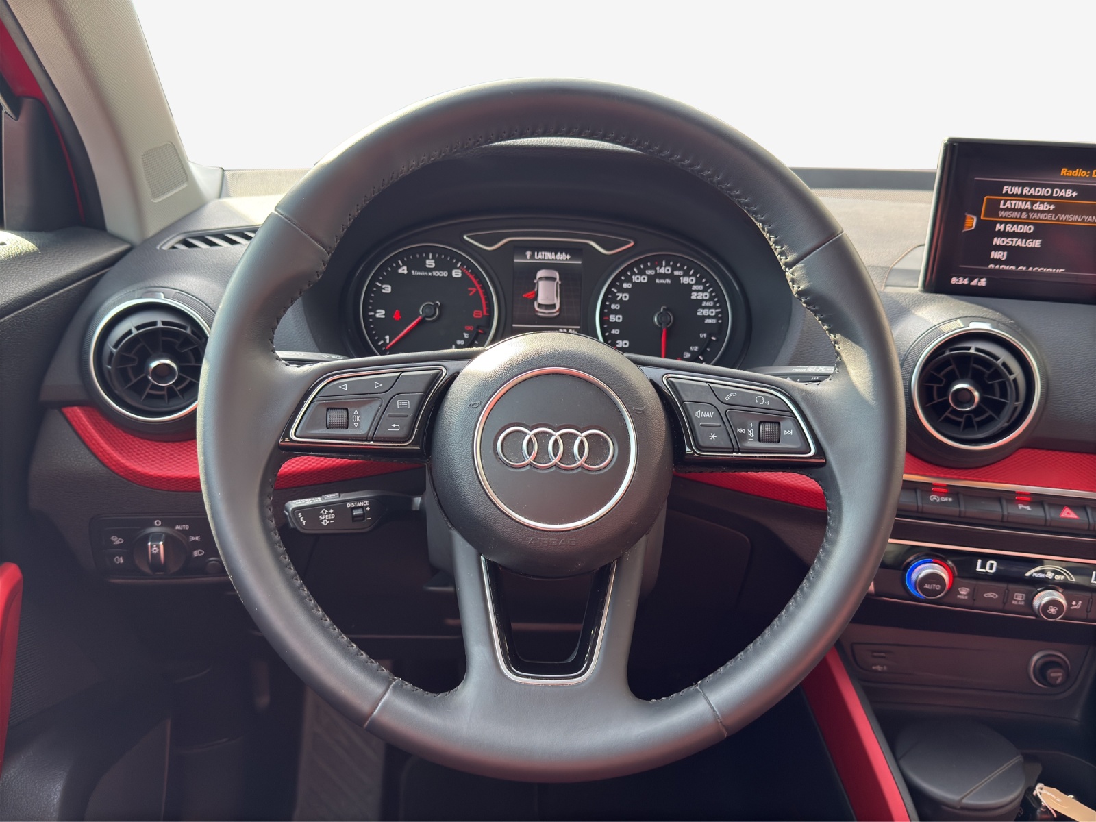 AUDI Q2 1.4 TFSI sport-image-9