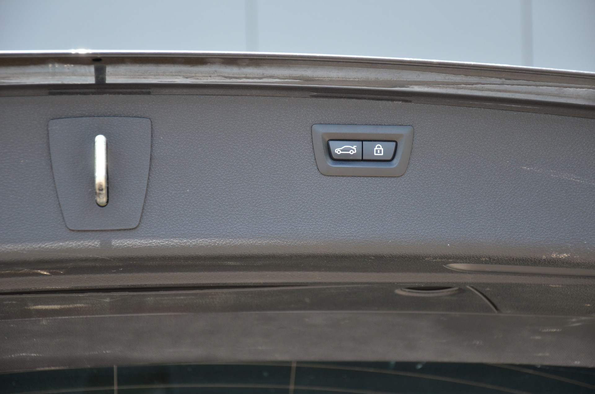 BMW 330i xDrive Touring M Sport Steptronic-image-9