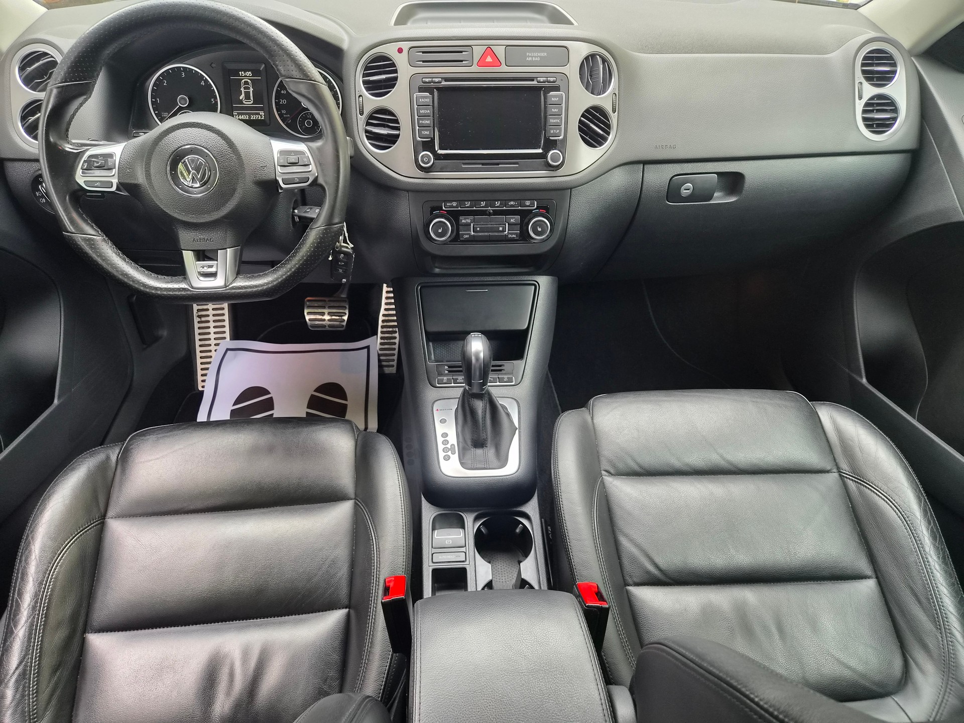 VW Tiguan 2.0 TDI Sport R-LINE DSG-image-10