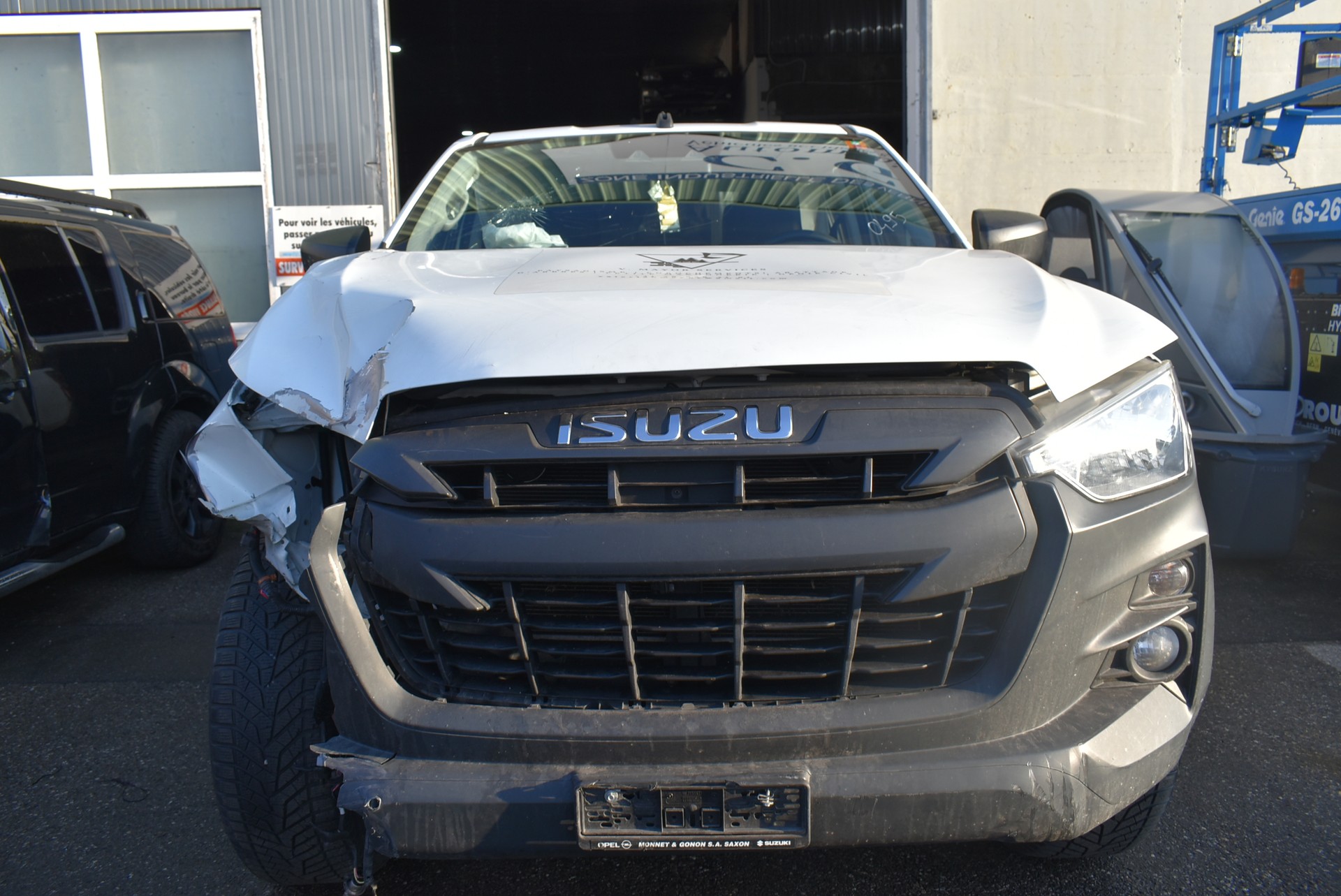 ISUZU D-MAX 1.9 SpaceCab N60B 4x4-image-6