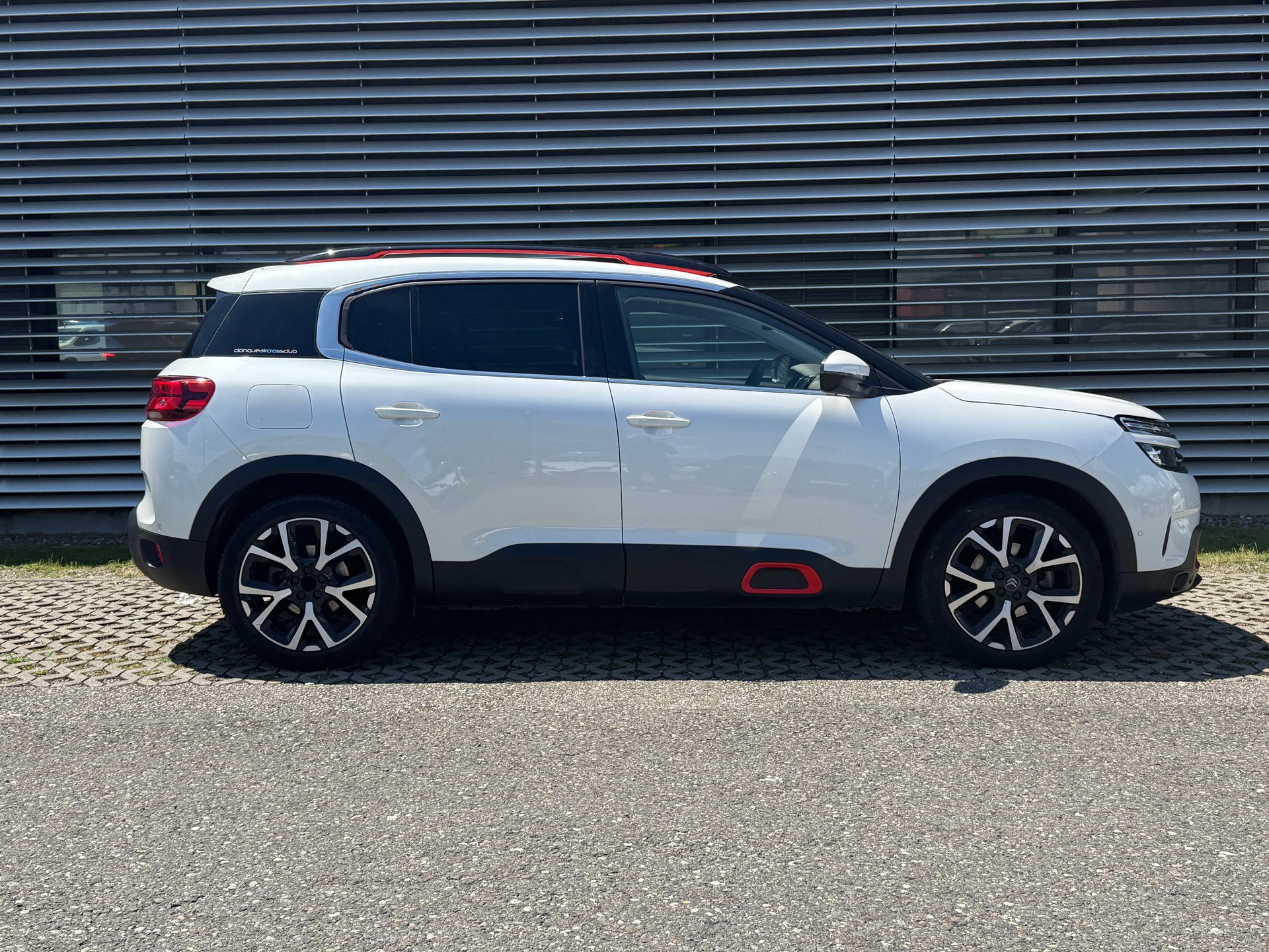 CITROEN C5 Aircross 1.6i PureTech Shine EAT8-image-9
