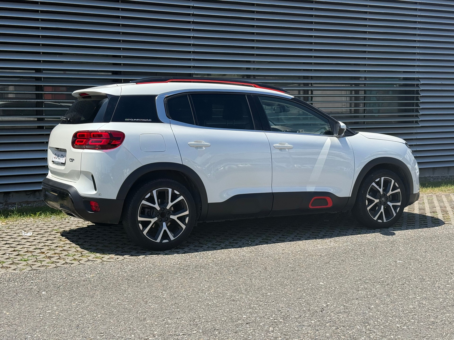 CITROEN C5 Aircross 1.6i PureTech Shine EAT8-image-4