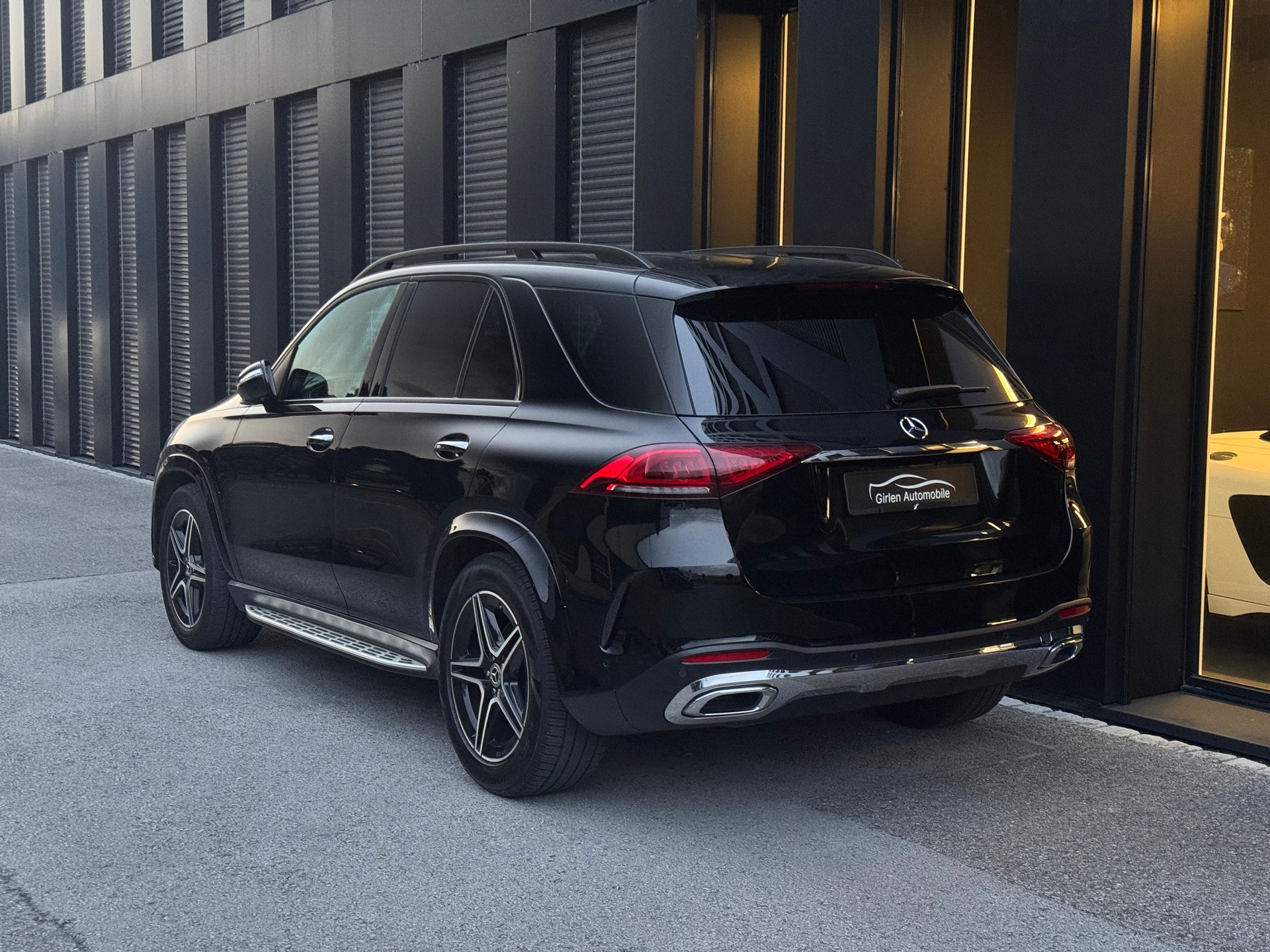 MERCEDES-BENZ GLE 450 4Matic AMG Line 9G-Tronic-image-4