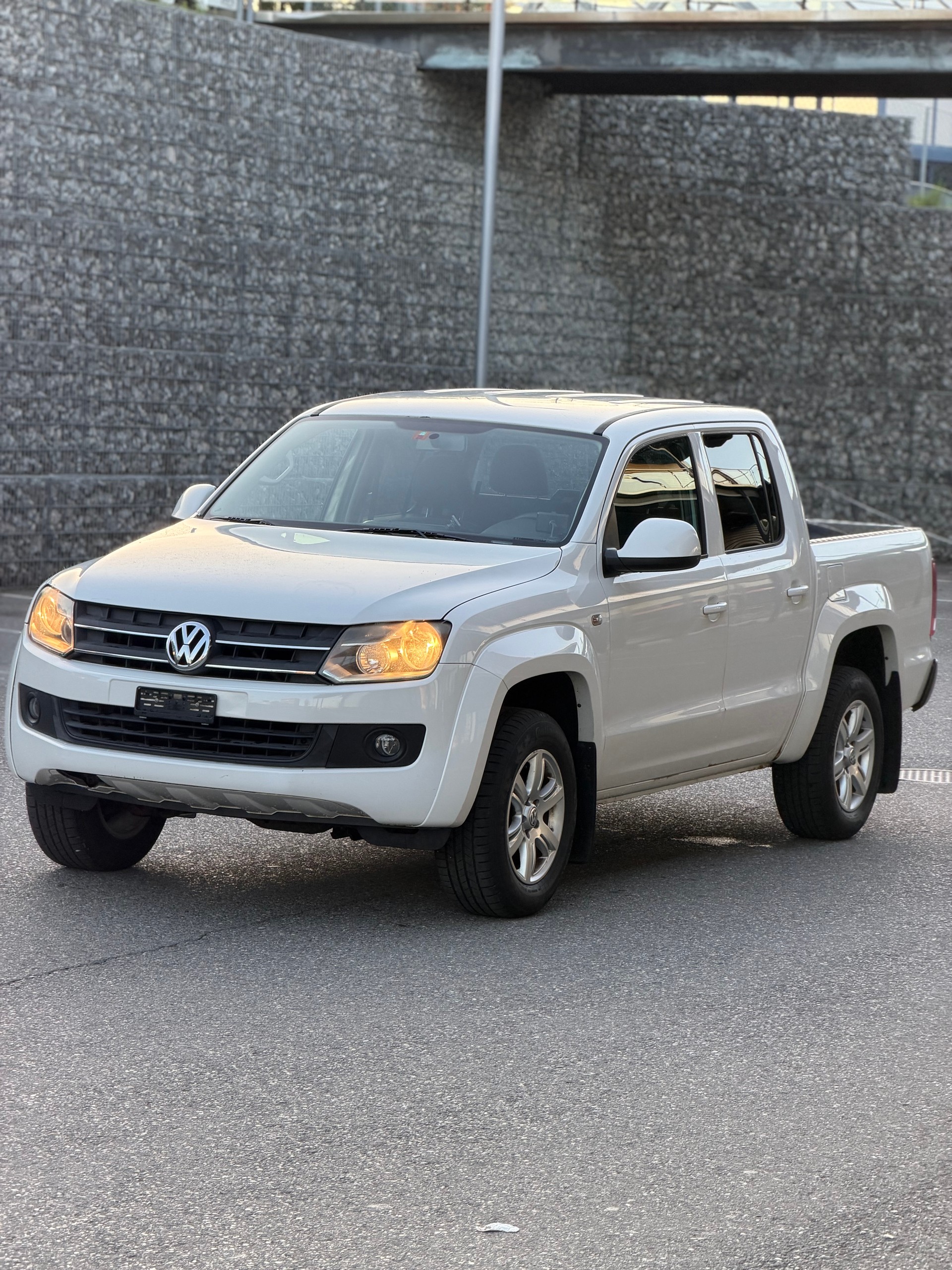 VW AMAROK-image-1