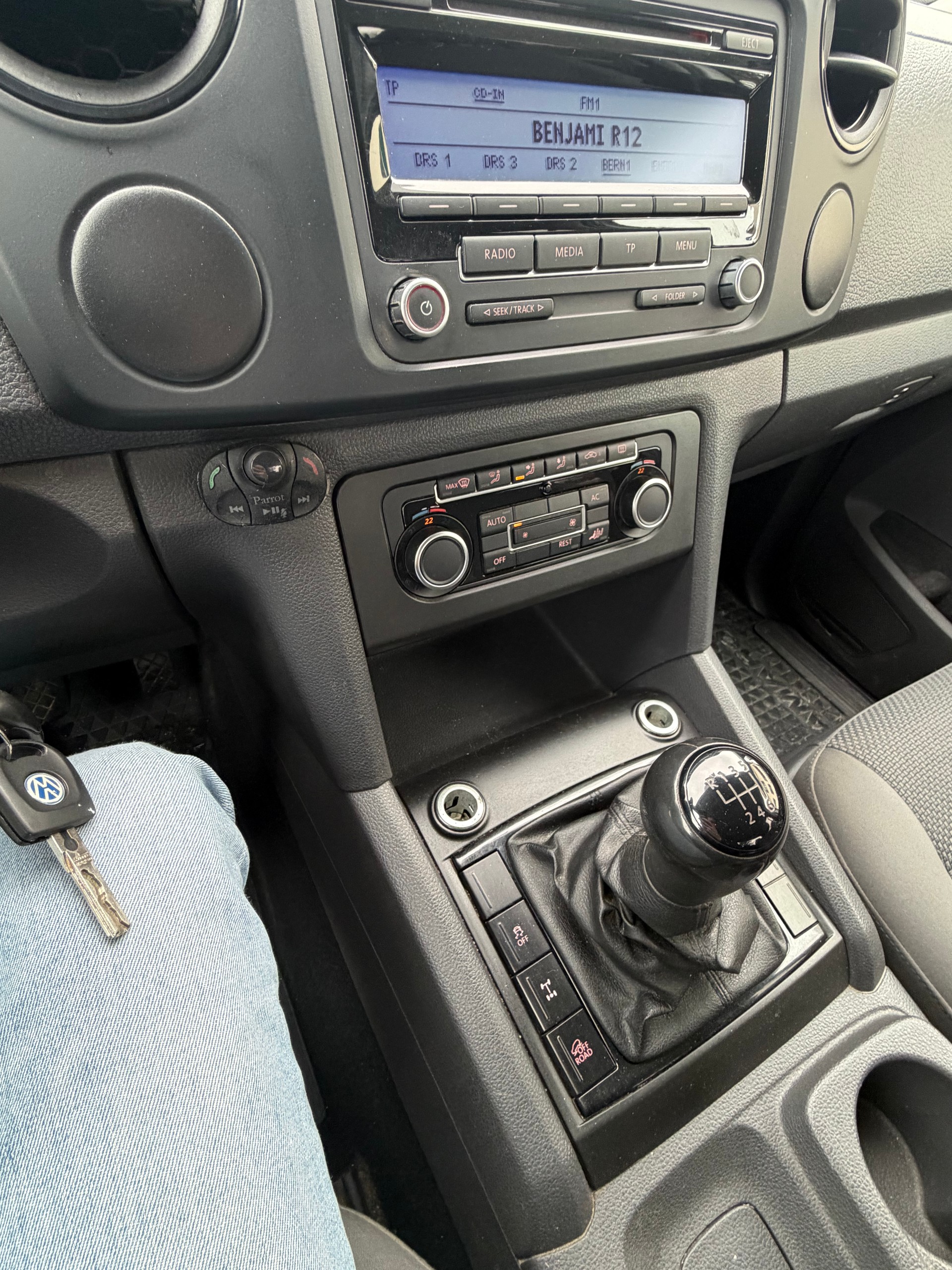 VW AMAROK-image-4