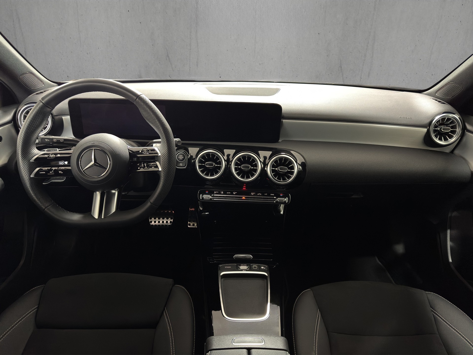MERCEDES-BENZ A 200 7G-DCT AMG Line Special Edition "Pano-RF.-Kamera-19"Alu"-image-11