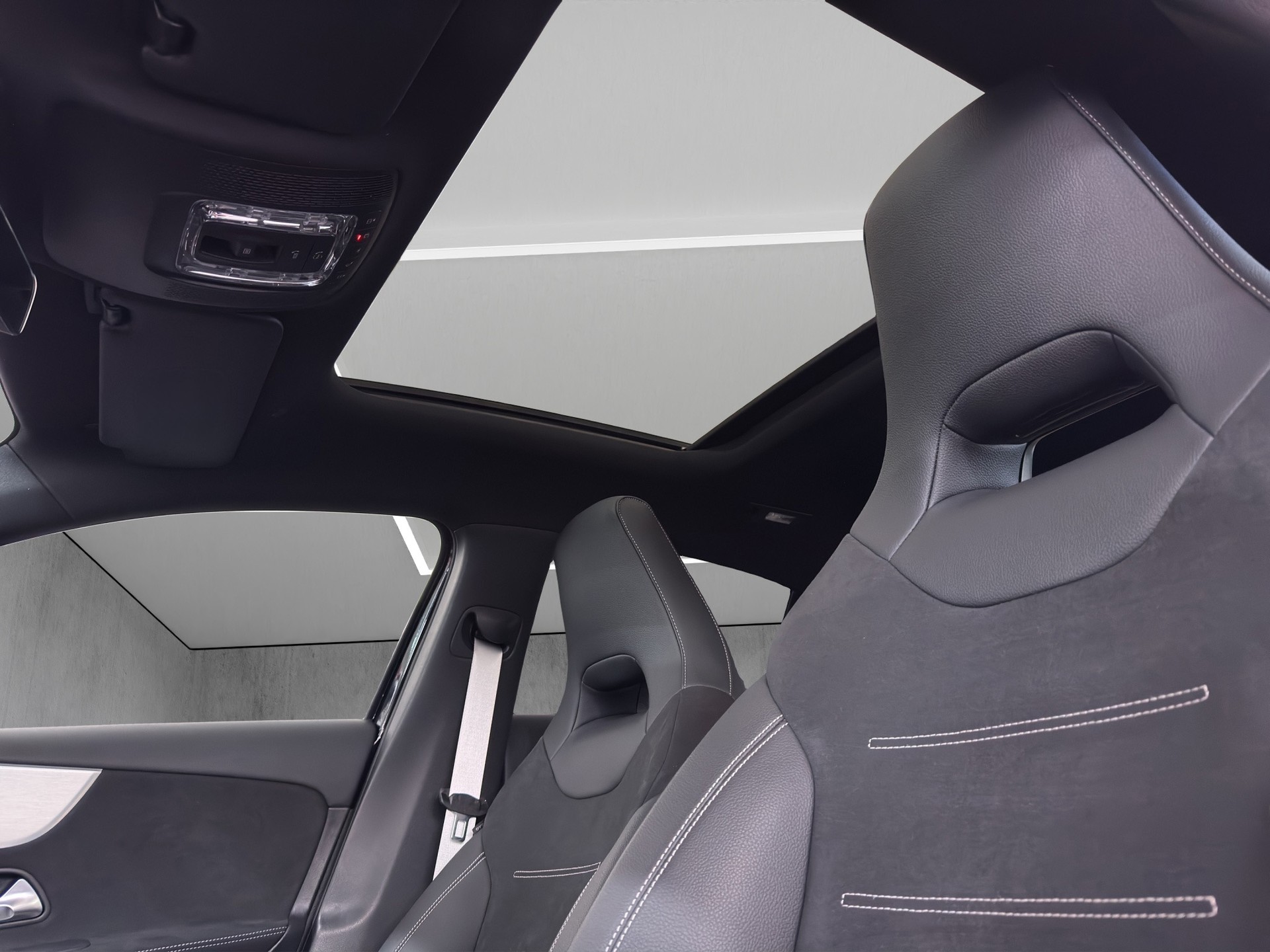 MERCEDES-BENZ A 200 7G-DCT AMG Line Special Edition "Pano-RF.-Kamera-19"Alu"-image-8