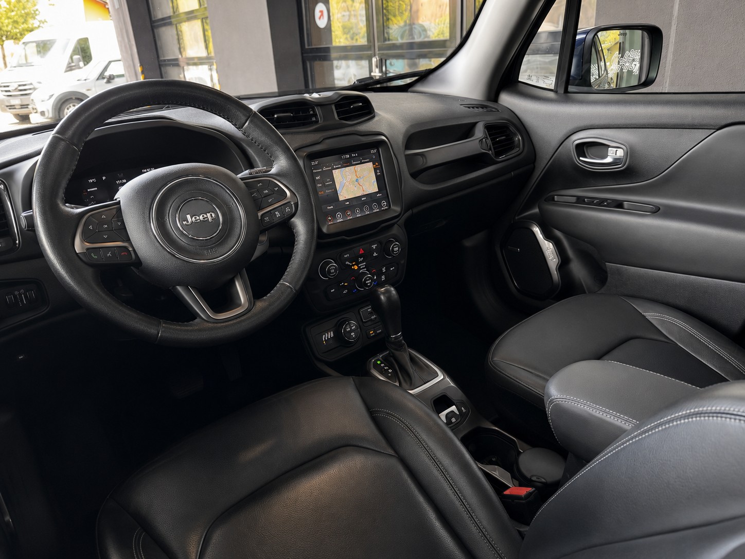 JEEP Renegade 1.3 T PHEV S AWD-image-9