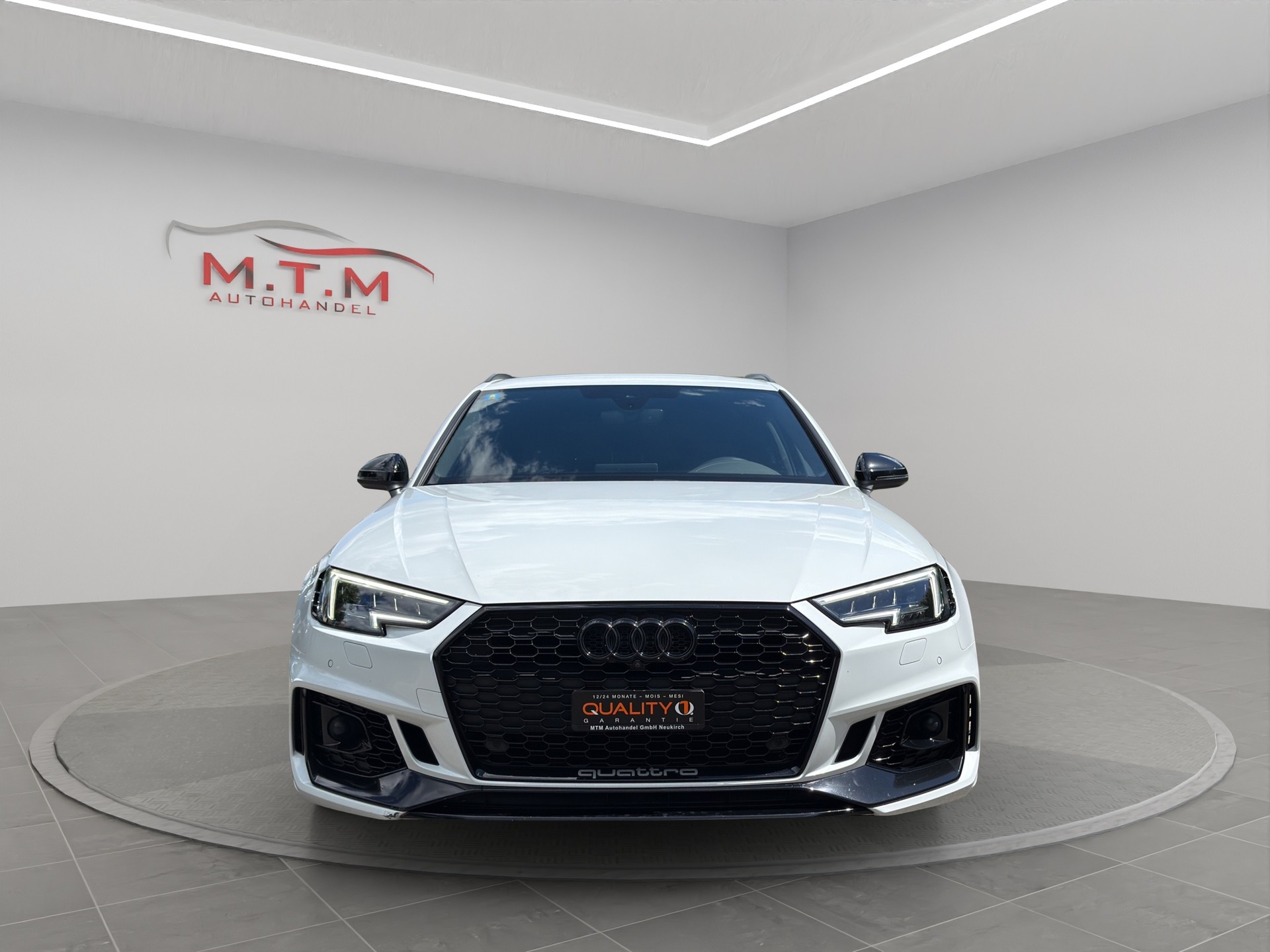 AUDI RS4 Avant 2.9 TFSI quattro tiptronic-image-2