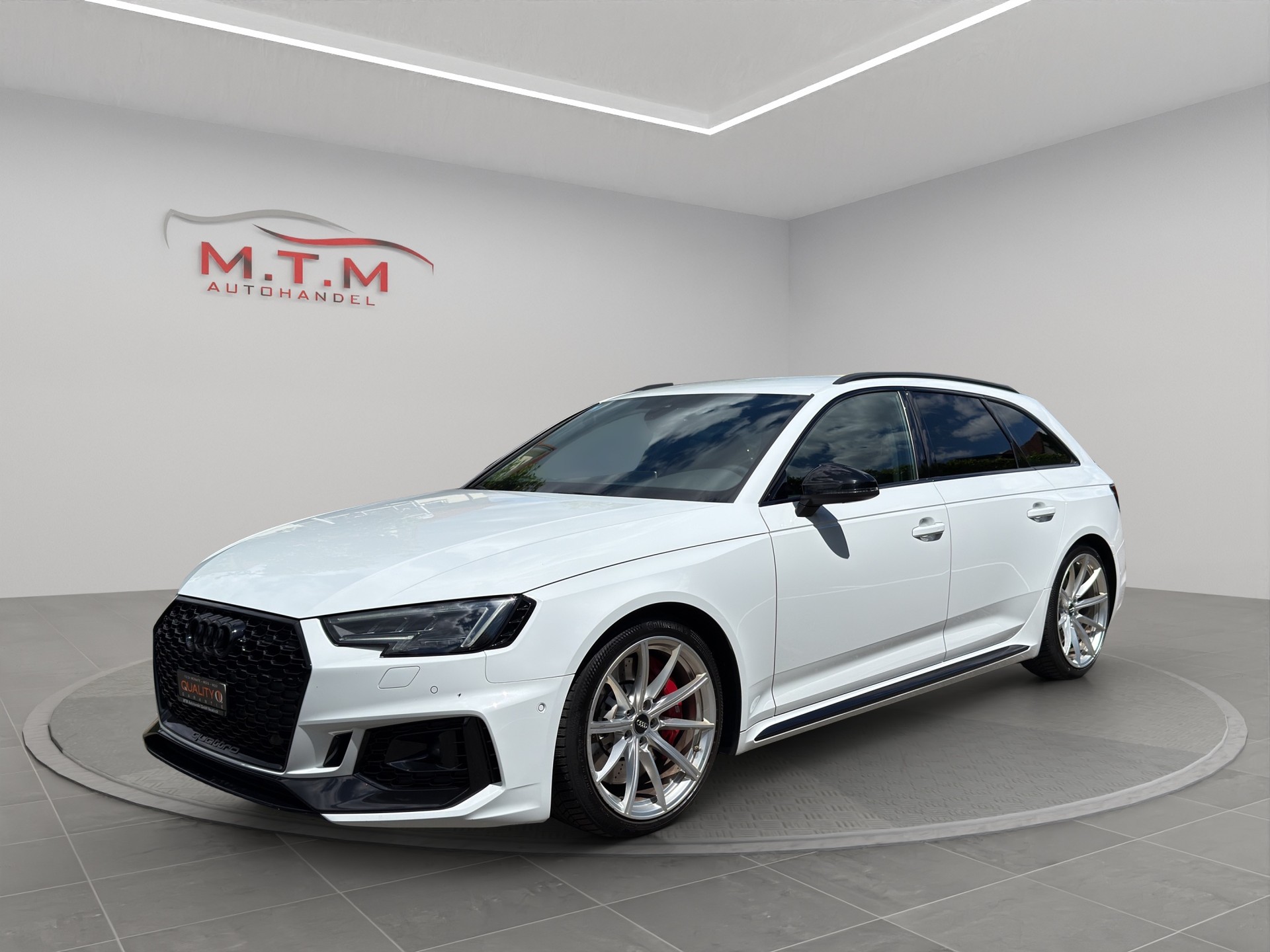 AUDI RS4 Avant 2.9 TFSI quattro tiptronic-image-5