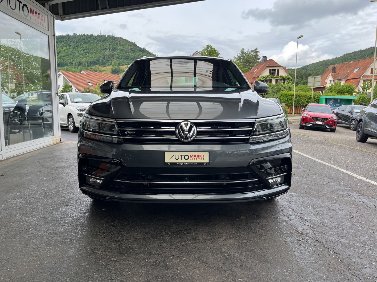 VW Tiguan 2.0TSI Highline 4Motion-image-3