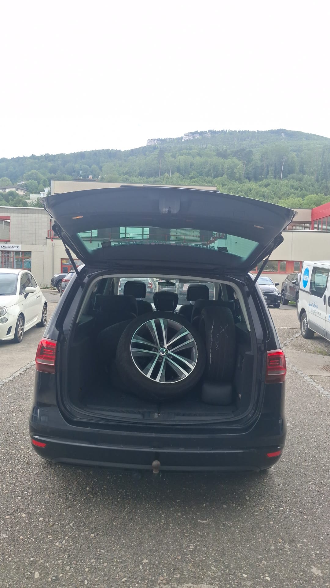 VW Sharan 2.0 TDI BMT Highline DSG-image-5