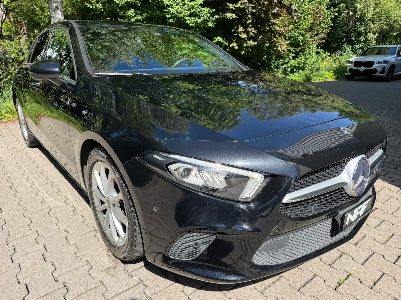 MERCEDES-BENZ A 200 Style 7G-DCT-image-6