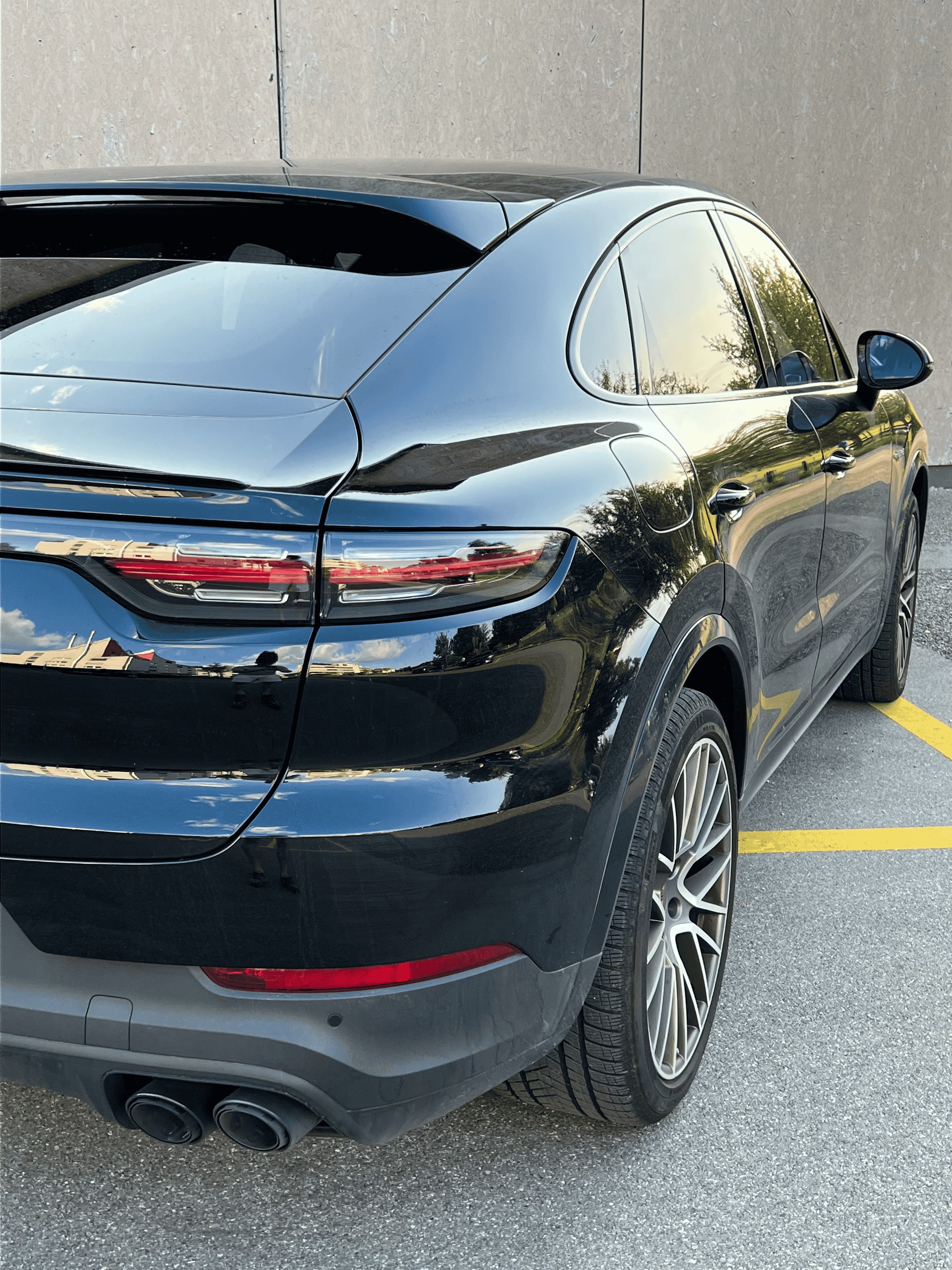 PORSCHE 3.0 V6 E-Hybrid Platinum Edition-image-5