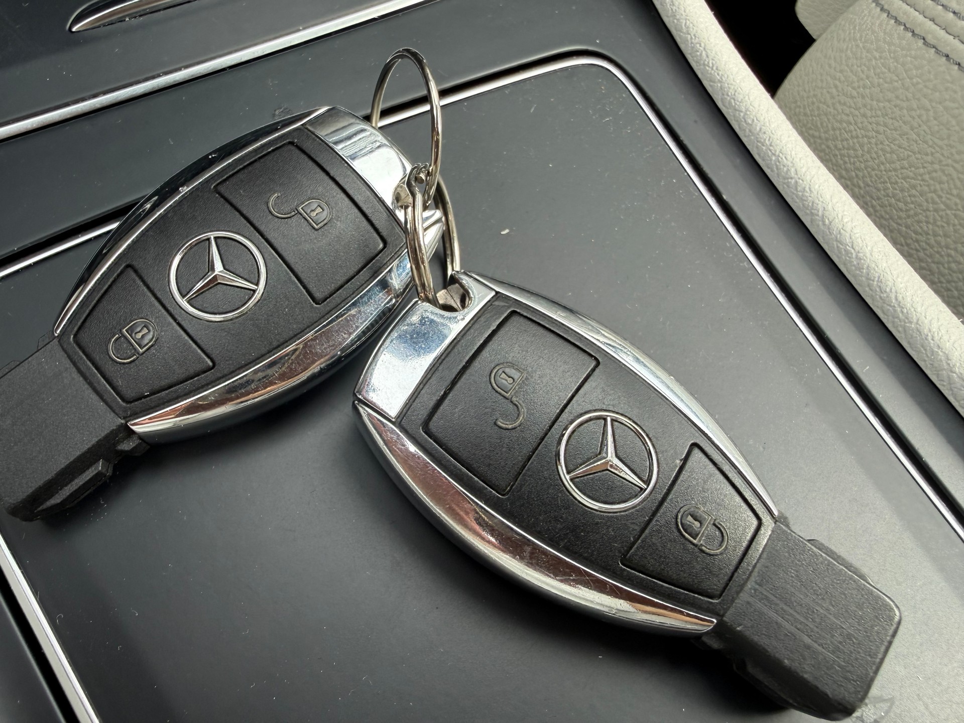 MERCEDES-BENZ A 180 Night Star 7G-DCT-image-10
