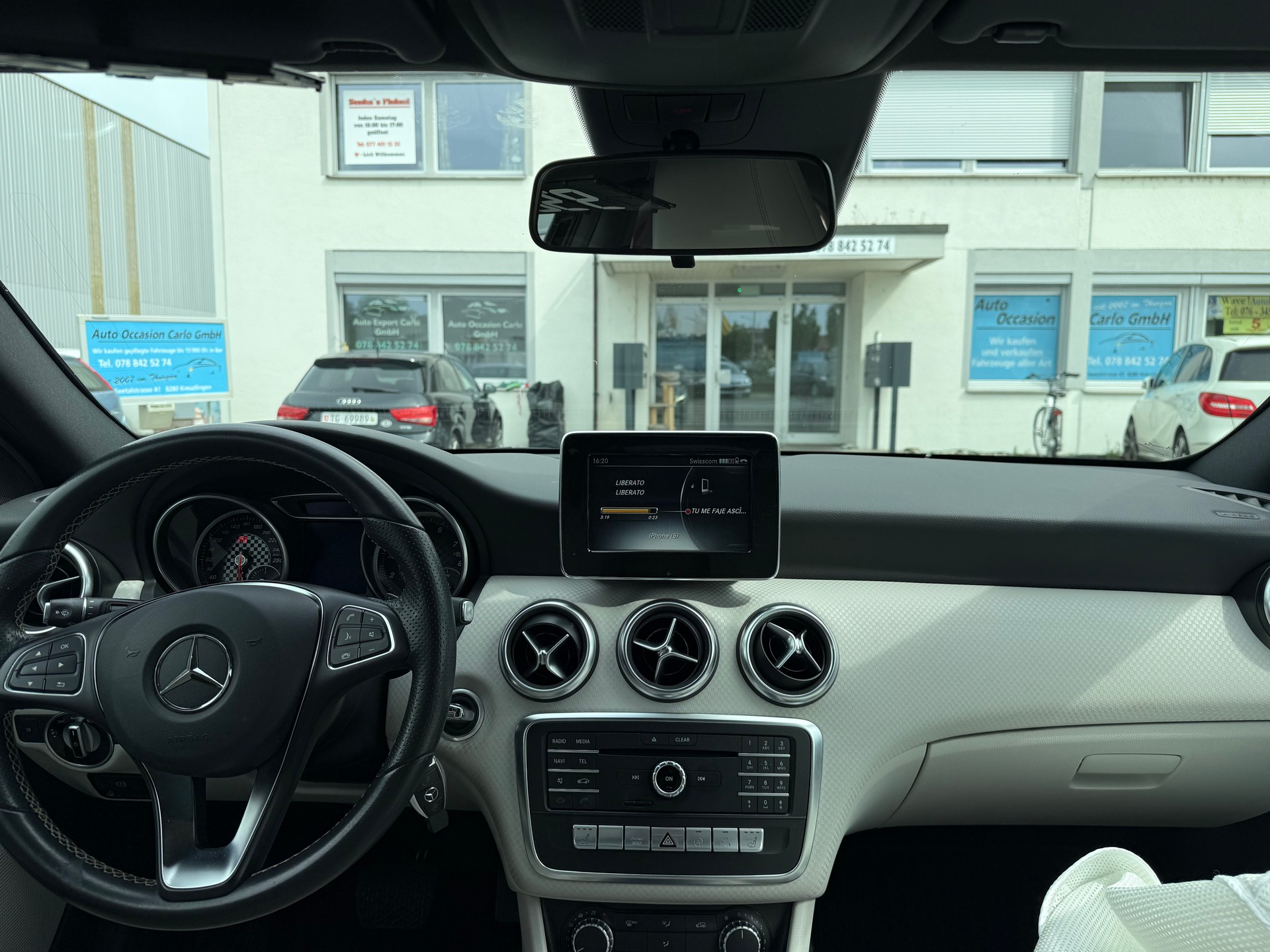 MERCEDES-BENZ A 180 Night Star 7G-DCT-image-6