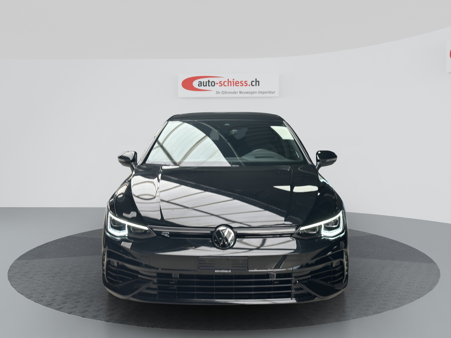 VW Golf 2.0 TSI R DSG 4Motion Performance Black Style-image-1