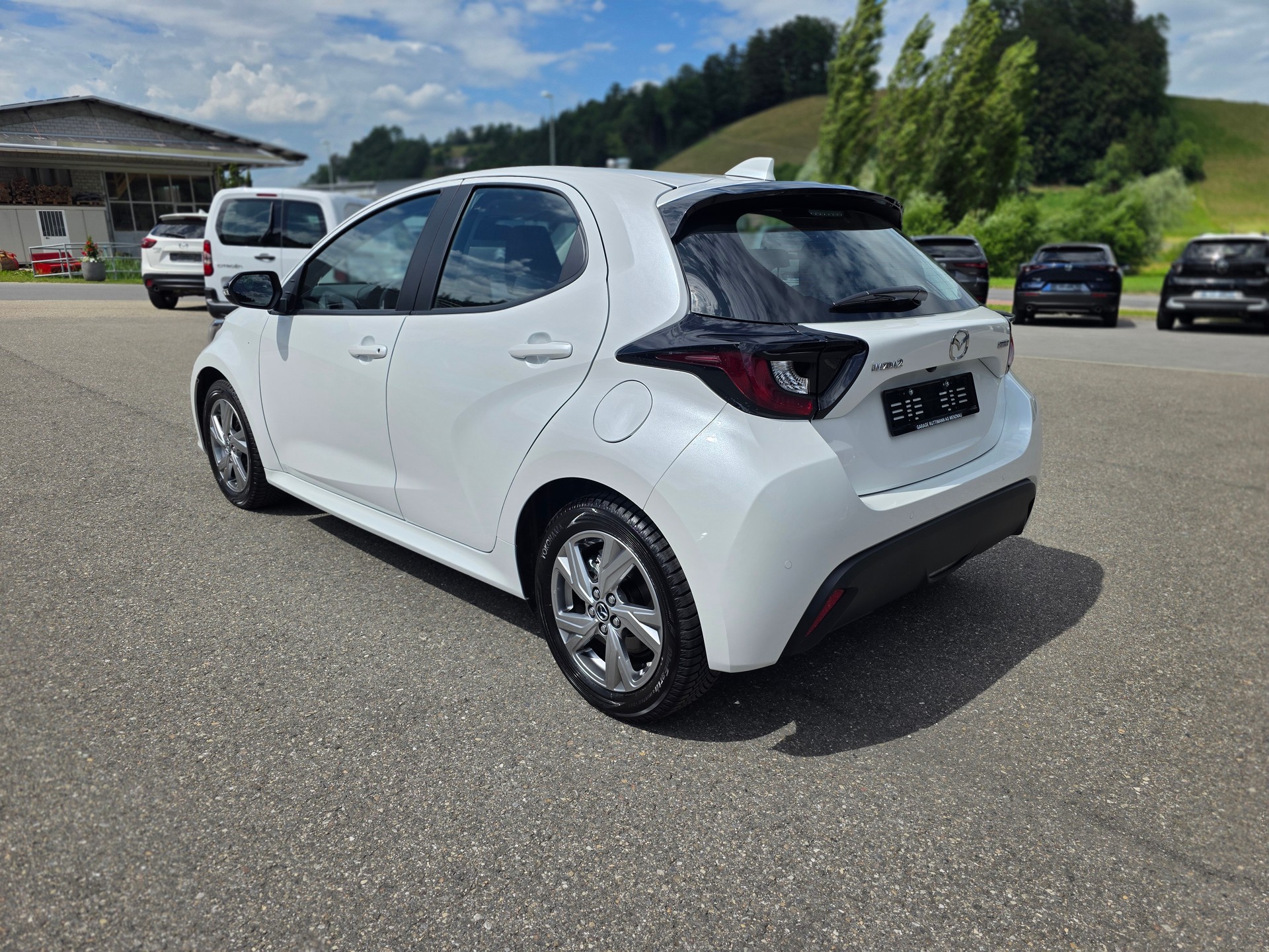 MAZDA 2 Hybrid Exclusive-line-image-2