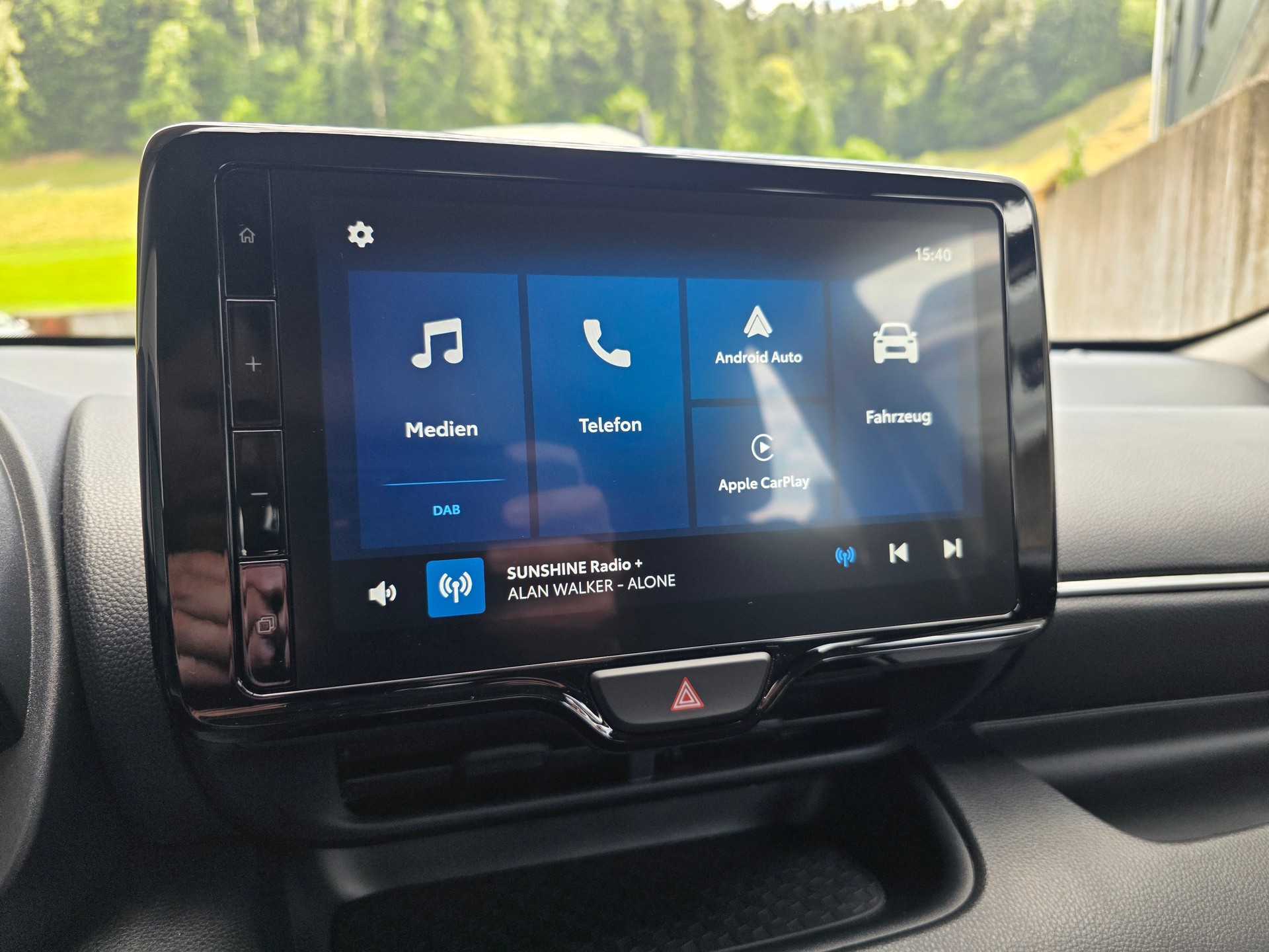 MAZDA 2 Hybrid Exclusive-line-image-12