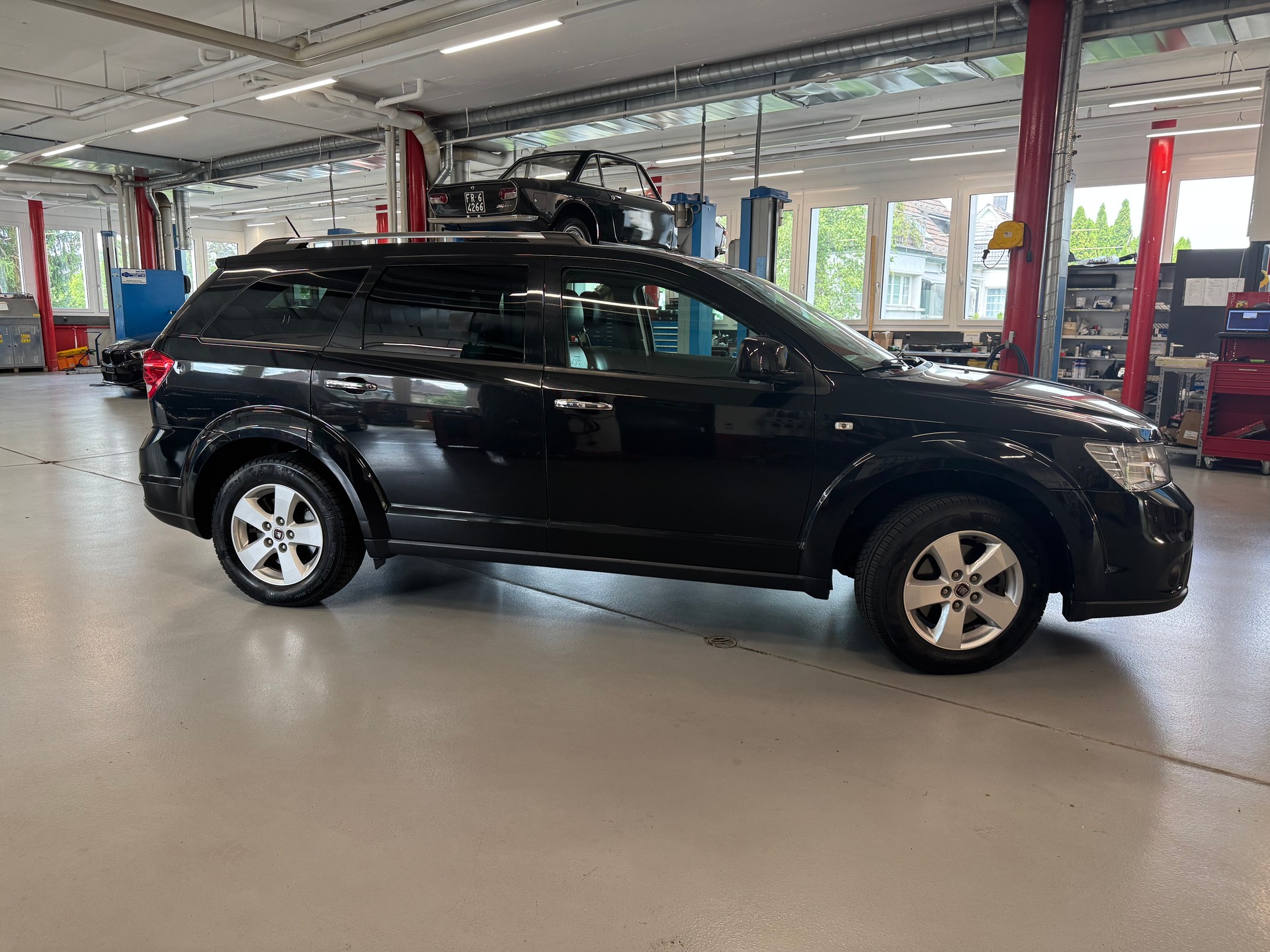 FIAT Freemont 2.0 MJ Lounge AWD Automat-image-1