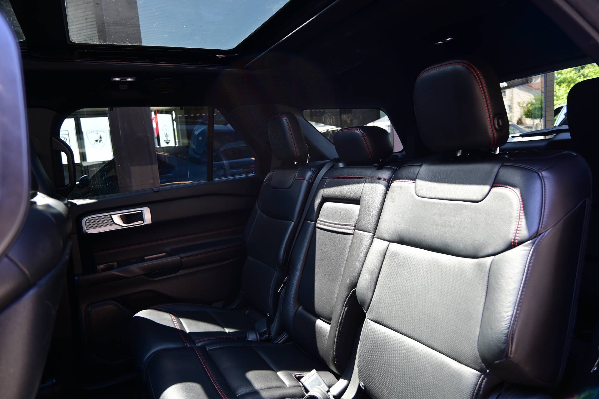 FORD Explorer 3.0 V6 Plug-in Hybrid ST-Line *Panordamadach*CH-Auto*7-Plätzer*-image-24