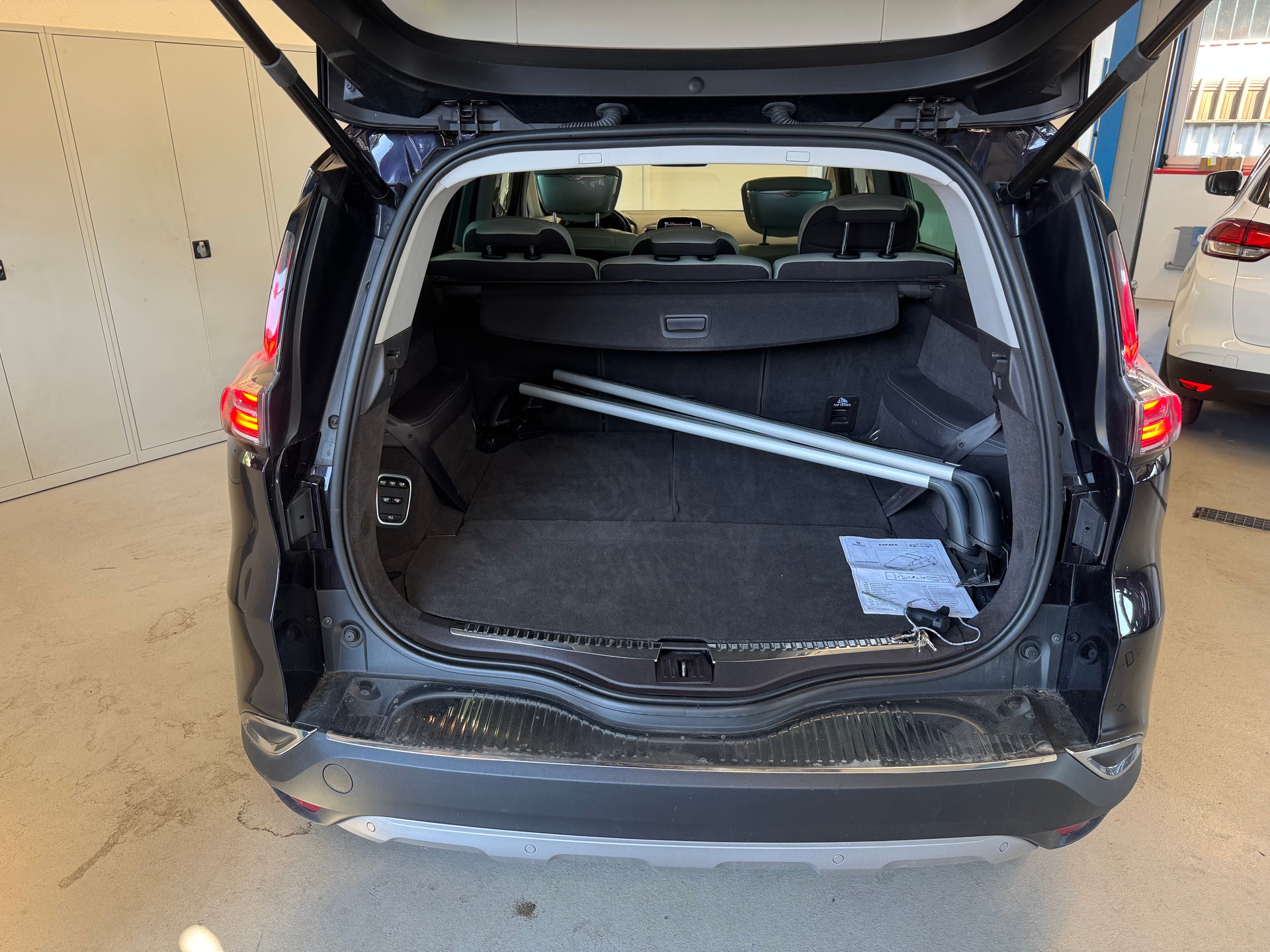RENAULT Espace 1.6 TCe Initiale EDC-image-15