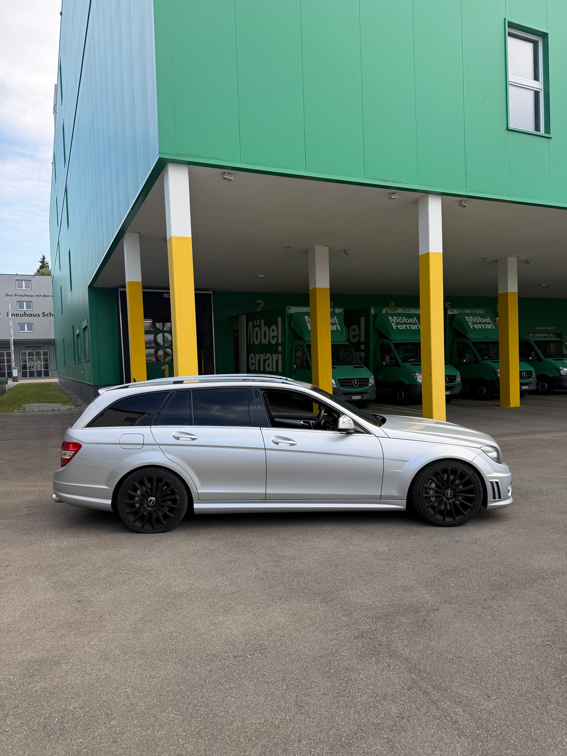 MERCEDES-BENZ C 63 AMG Avantgarde 7G-Tronic-image-7