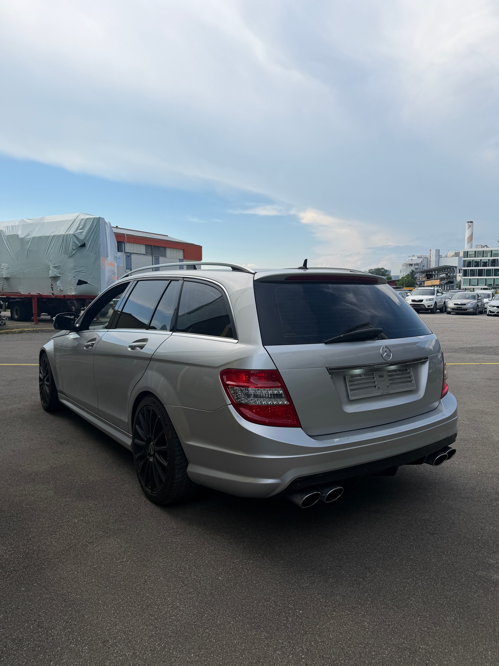 MERCEDES-BENZ C 63 AMG Avantgarde 7G-Tronic-image-4