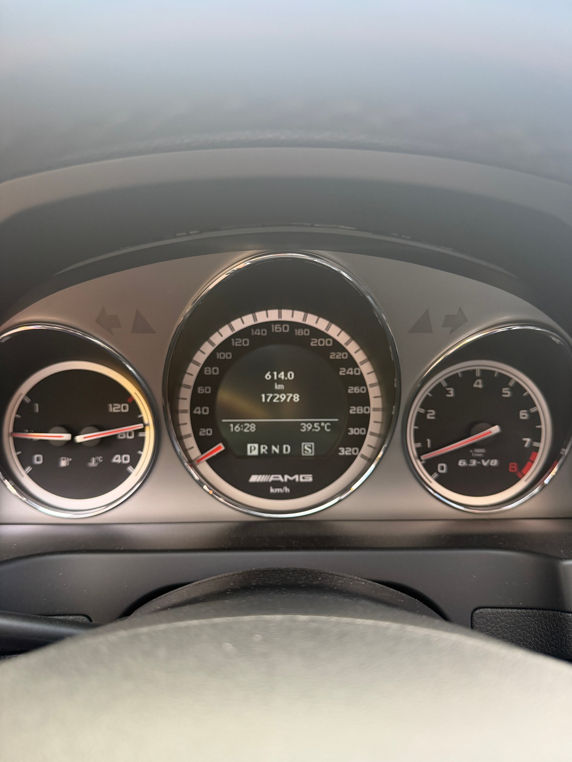 MERCEDES-BENZ C 63 AMG Avantgarde 7G-Tronic-image-13